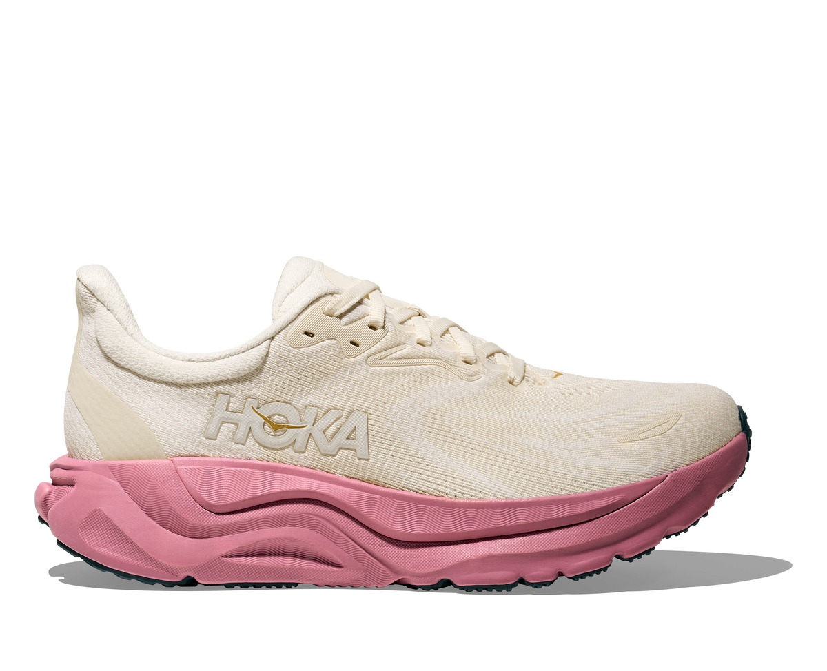 WOMEN'S ARAHI 8 - B - ALABASTER/LINGONBERRY | Performance Running
