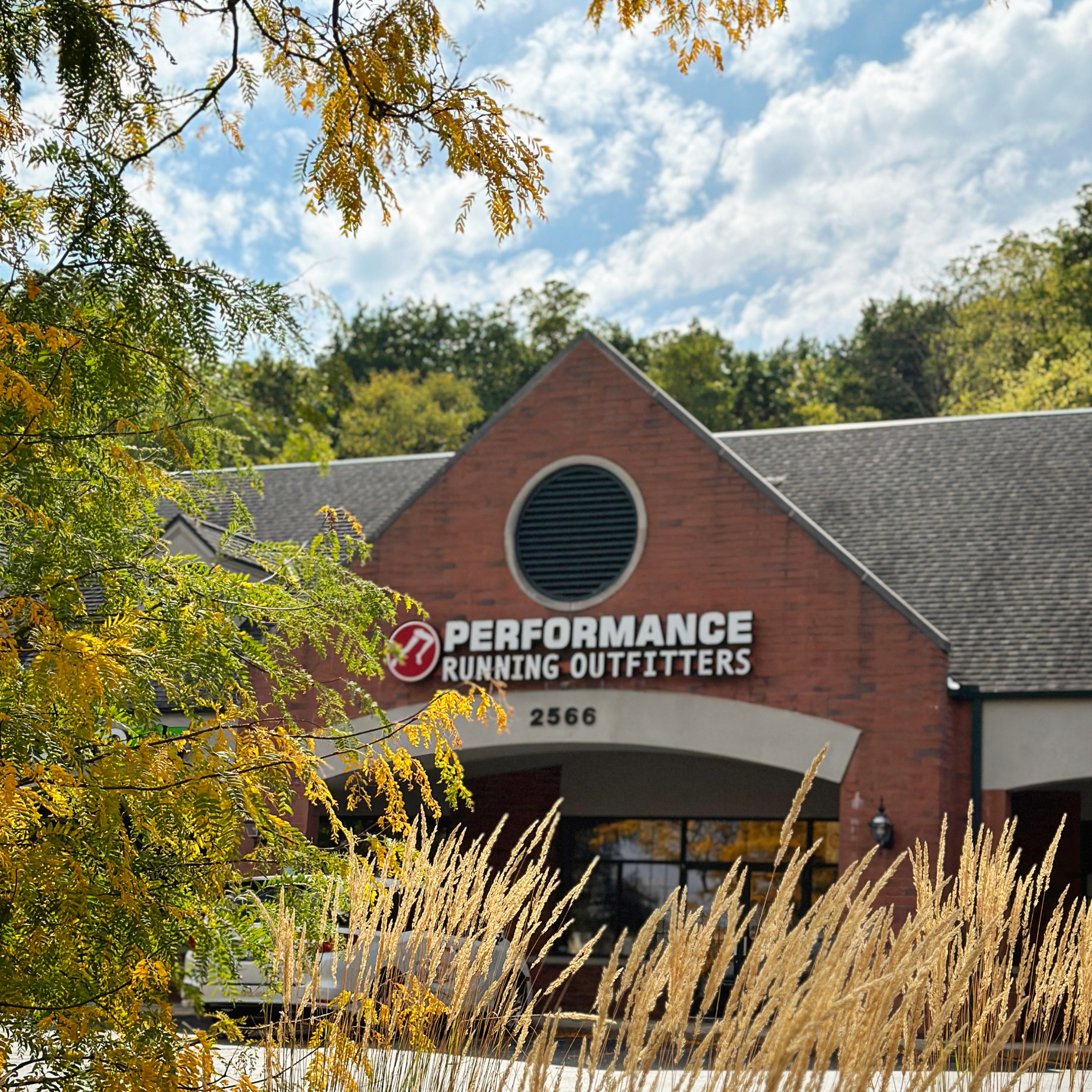 picture of delafield performance running outfitters