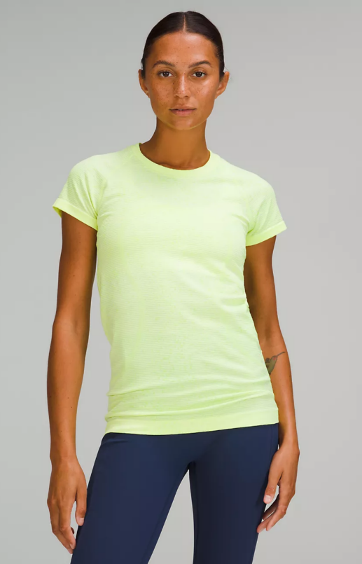 lululemon Women's Swiftly Tech Long-Sleeve Shirt 2.0, Golf Equipment:  Clubs, Balls, Bags