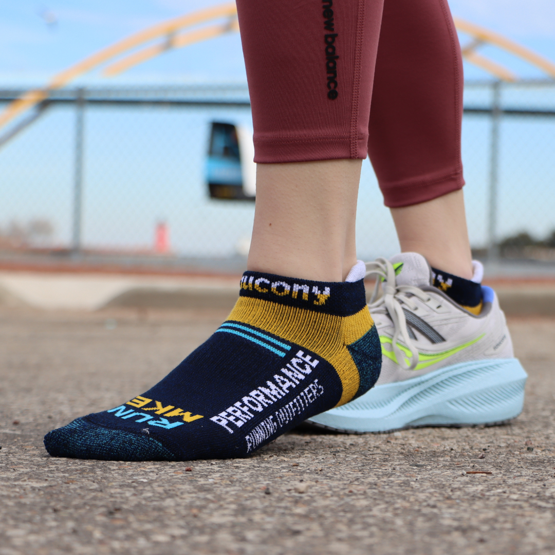 Saucony running socks shop