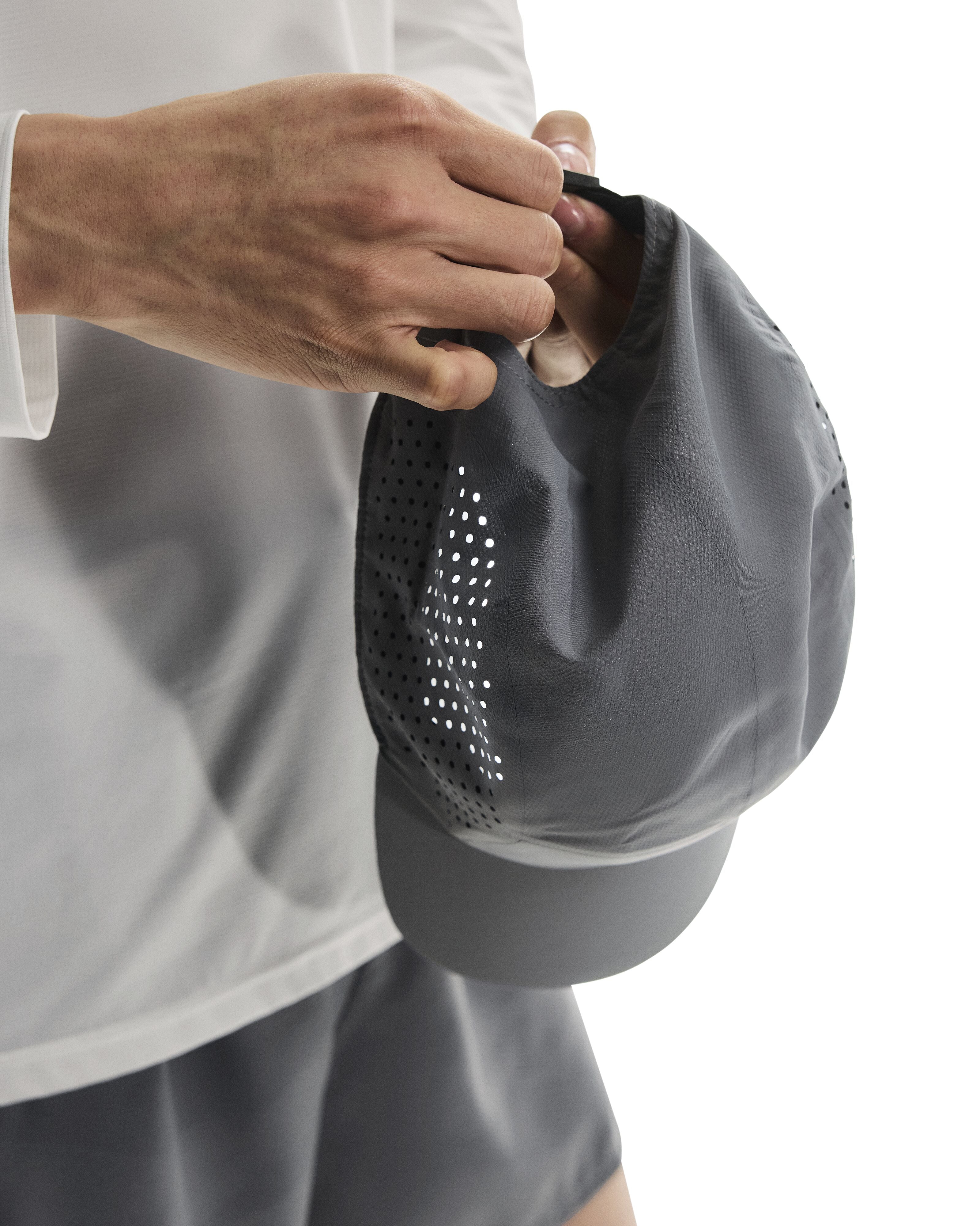 ON RUNNING LIGHTWEIGHT CAP