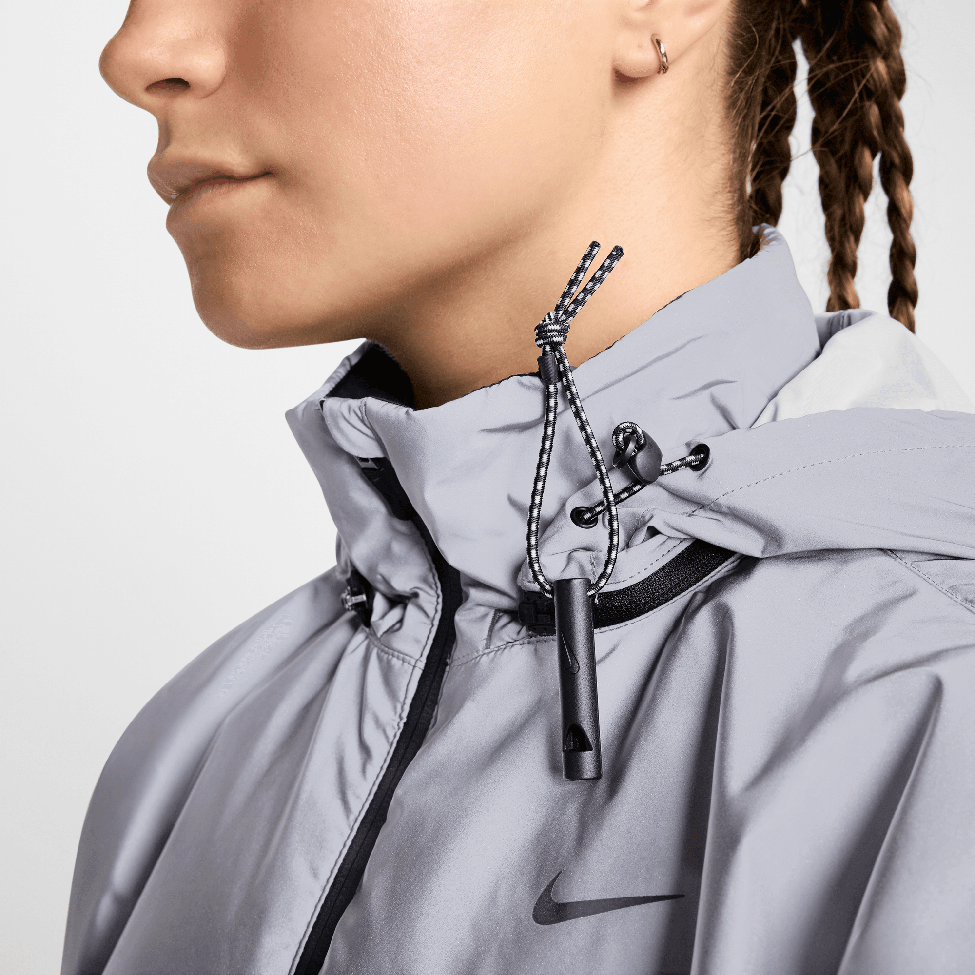 NIKE WOMEN'S REFL RUNNING JACKET - 011 BLACK/SILVER 