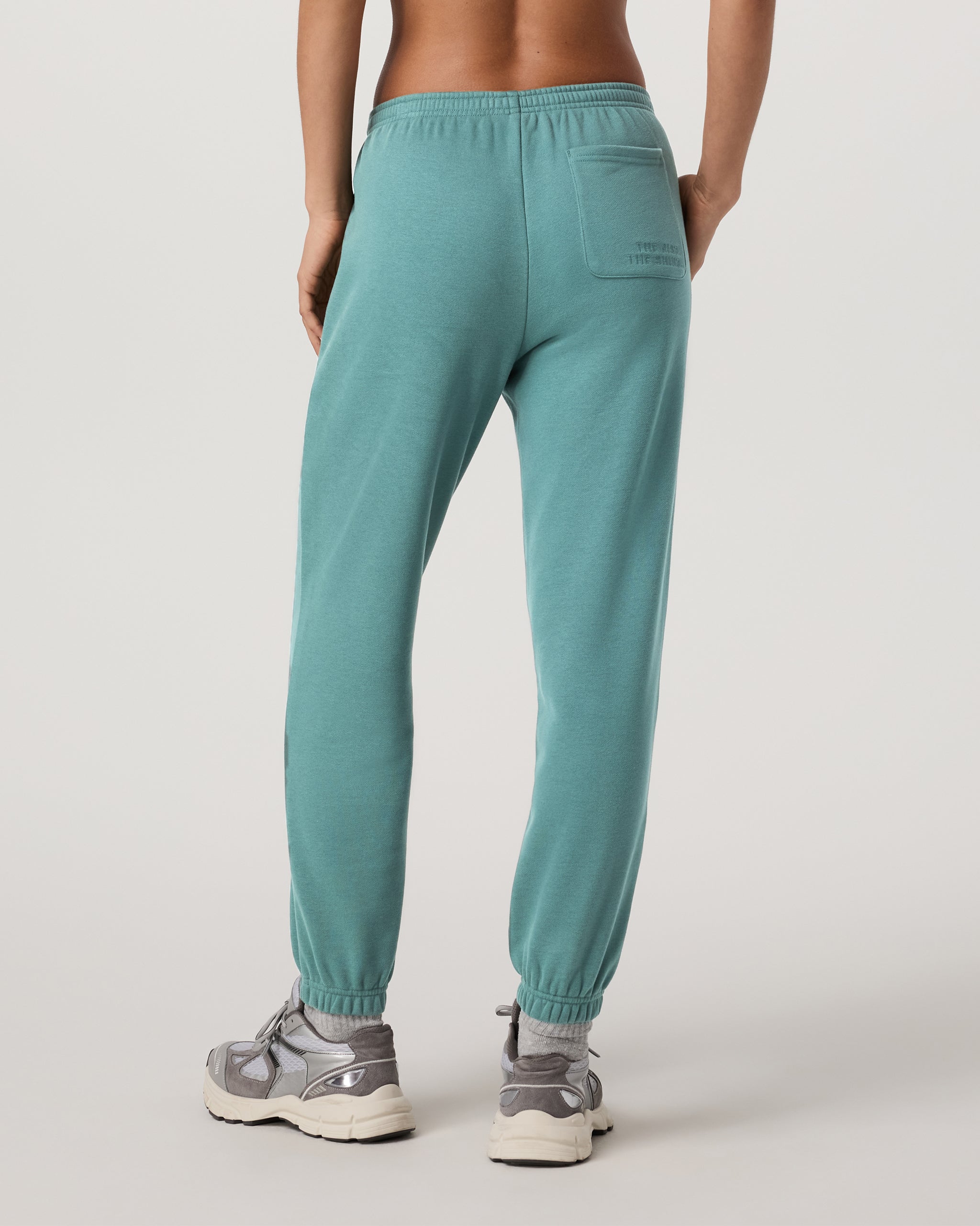 VUORI WOMEN'S SEDONA SWEATPANT - BLUEGRASS