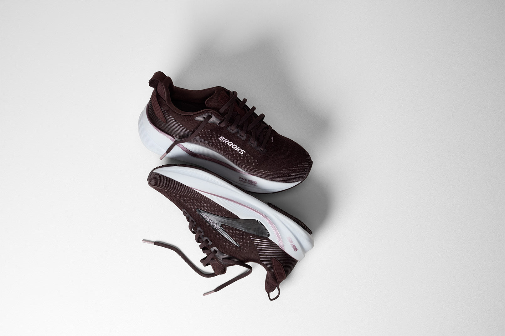 BROOKS WOMEN'S GHOST MAX 4 - B - RAISIN/PURPLE