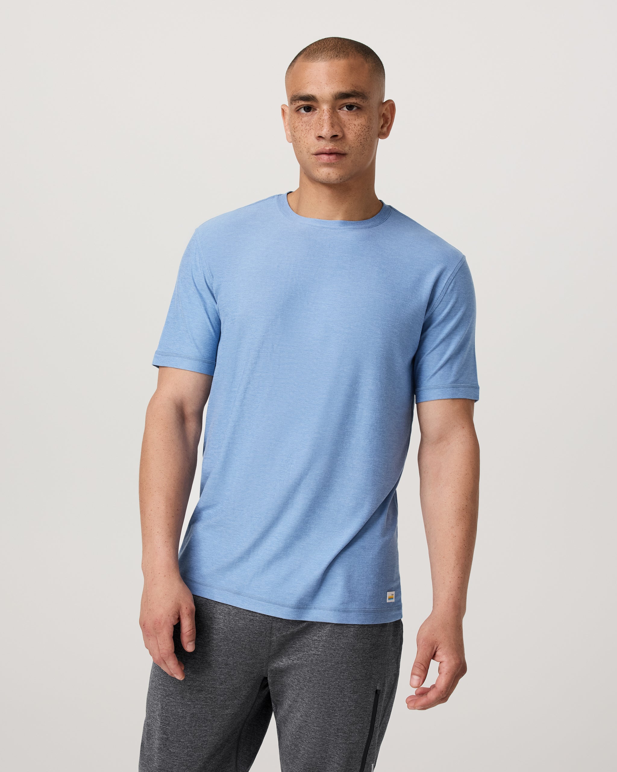 VUORI MEN'S STRATO TECH TEE - ISLE BLUE HEATHER S