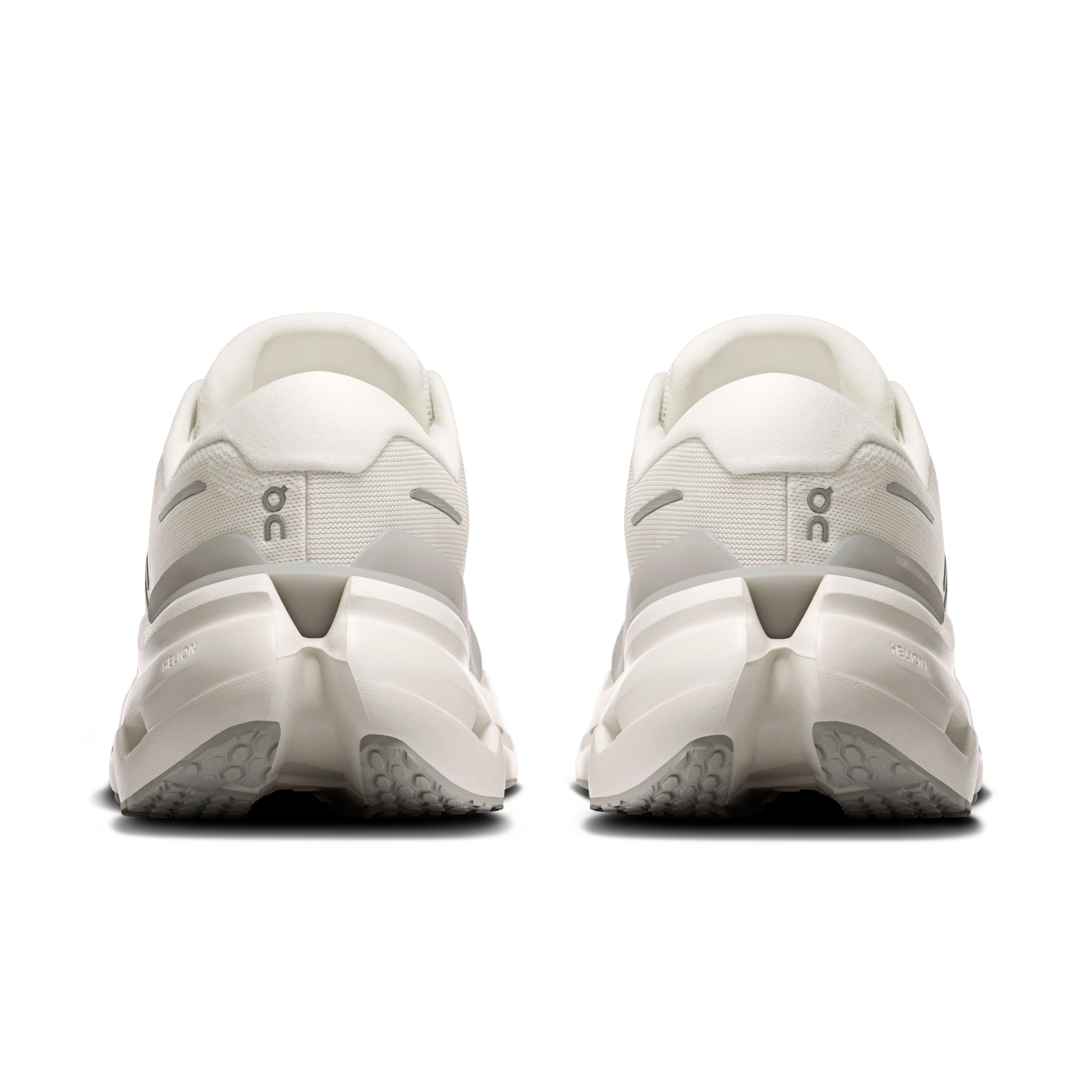 ON RUNNING MEN'S CLOUDRUNNER 3 - D - WHITE/GLACIER