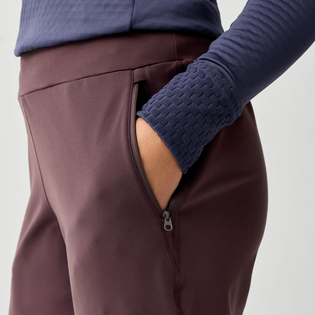 BROOKS WOMEN'S MOMENTUM THERMAL JOGGER 2.0 - COCOA