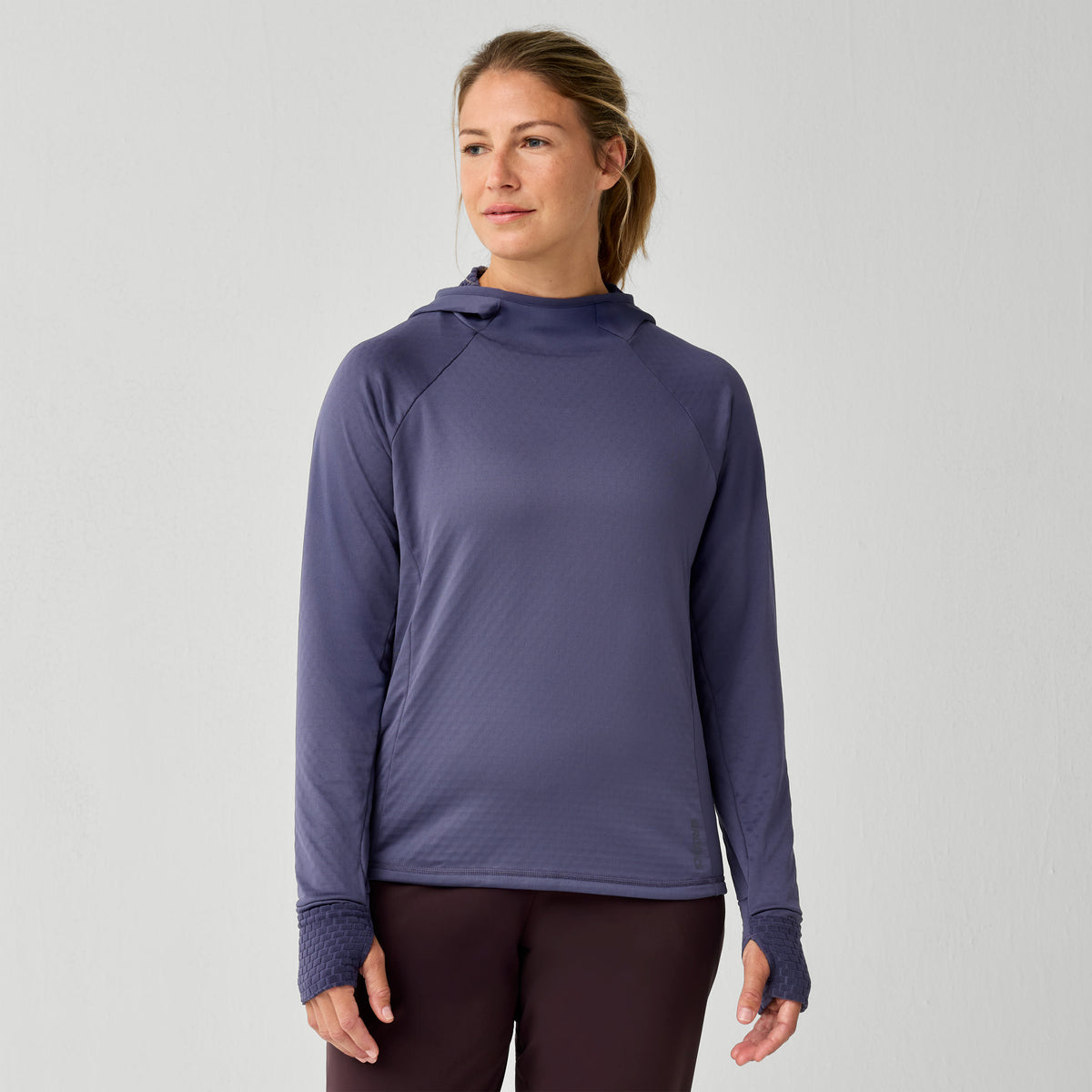 BROOKS WOMEN'S MOMENTUM THERMAL HOODIE - NIGHTFALL 517 NIGHTFALL