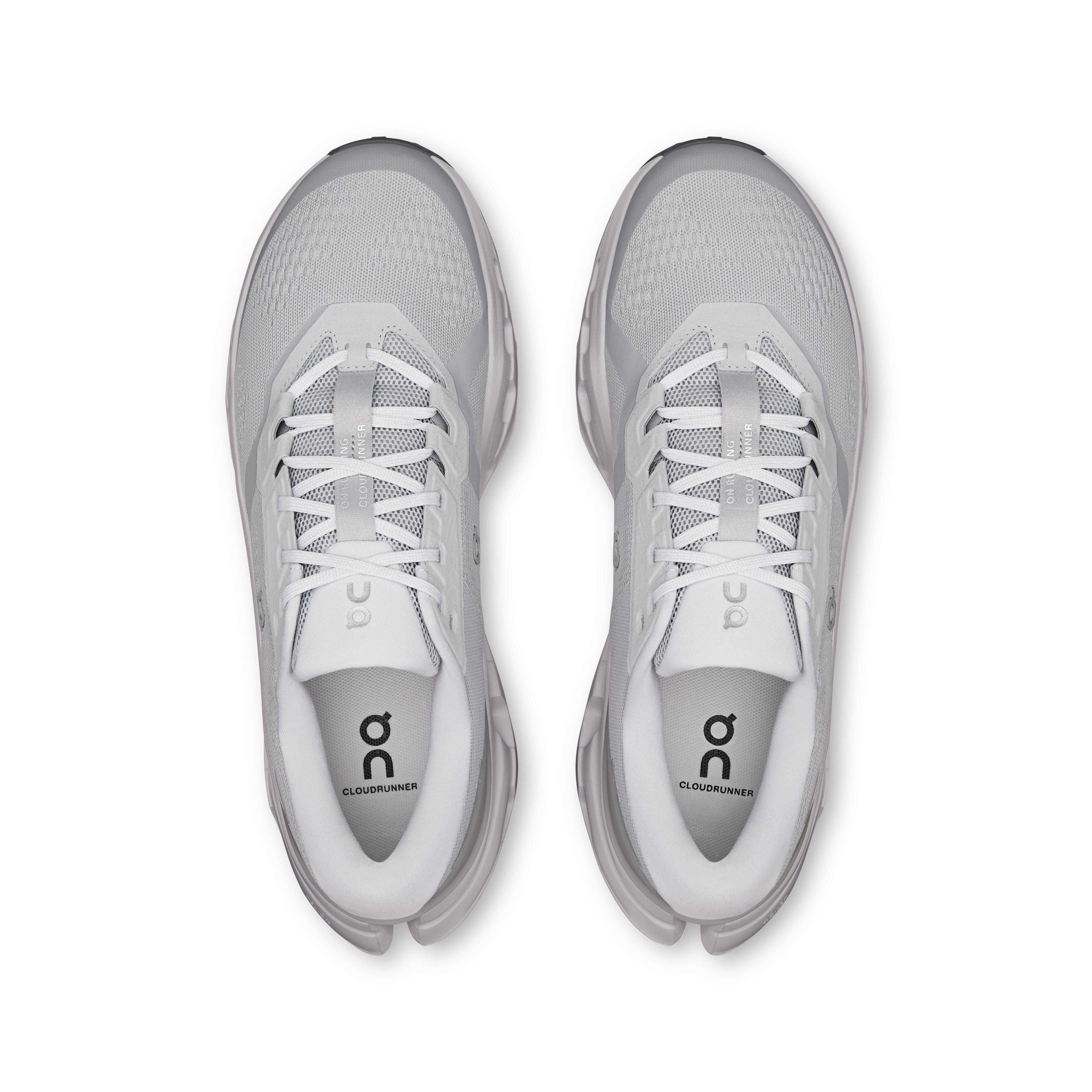 ON RUNNING MEN'S CLOUDRUNNER 3 - D - GLACIER/ALLOY - SIZE 10.5