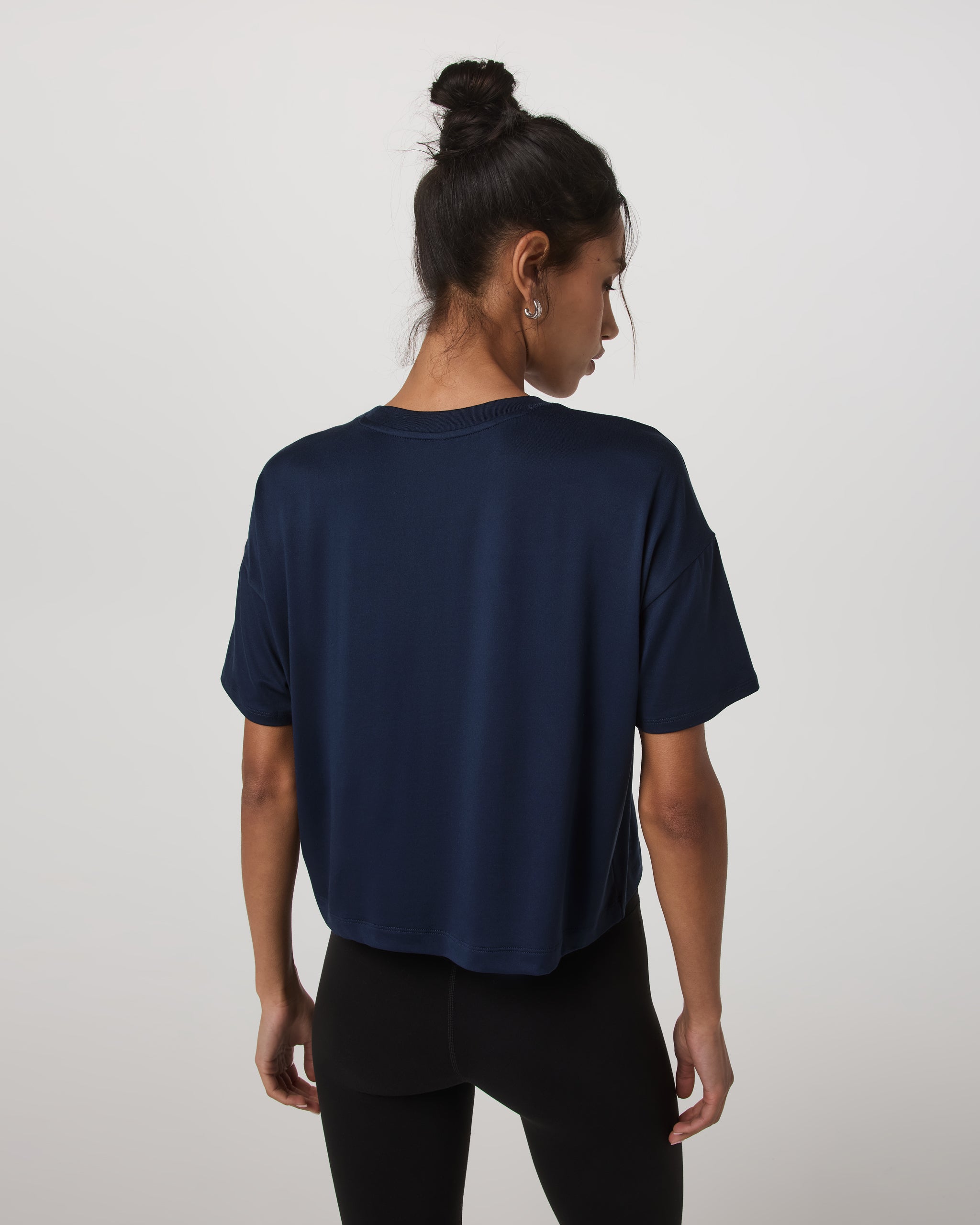 VUORI WOMEN'S ENERGY TEE - BLUE COAST