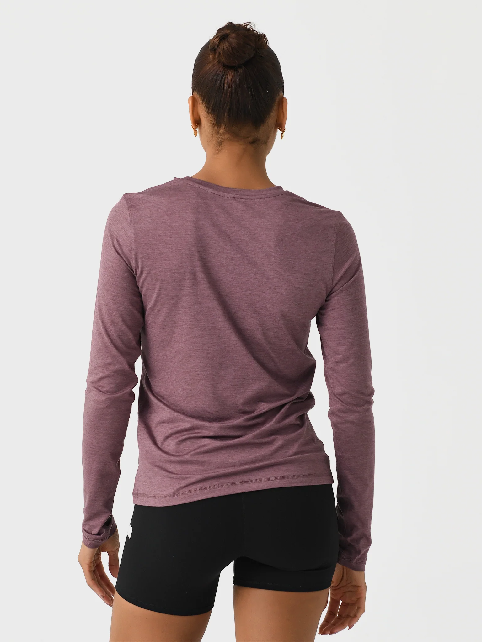 VUORI WOMEN'S LONG SLEEVE LUX CREW - HEY ELDERBERRY HEATHER 