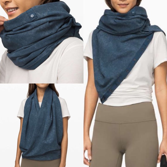 Lululemon All You Need Scarf (Heritage Speckle Camo Jacquard Rhino Grey  Starlight) : : Clothing, Shoes & Accessories