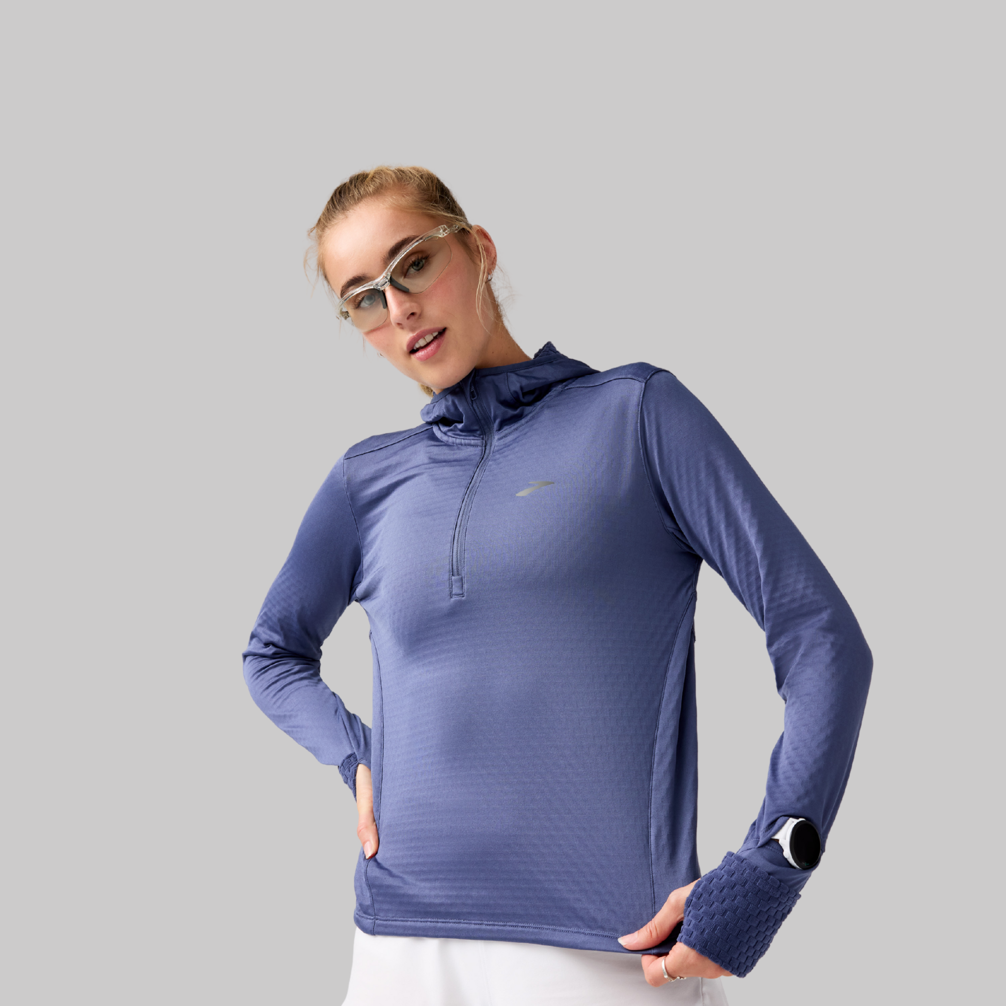 BROOKS WOMEN'S NOTCH THERMAL HOODIE 3.0 - NIGHTSHADOW XS