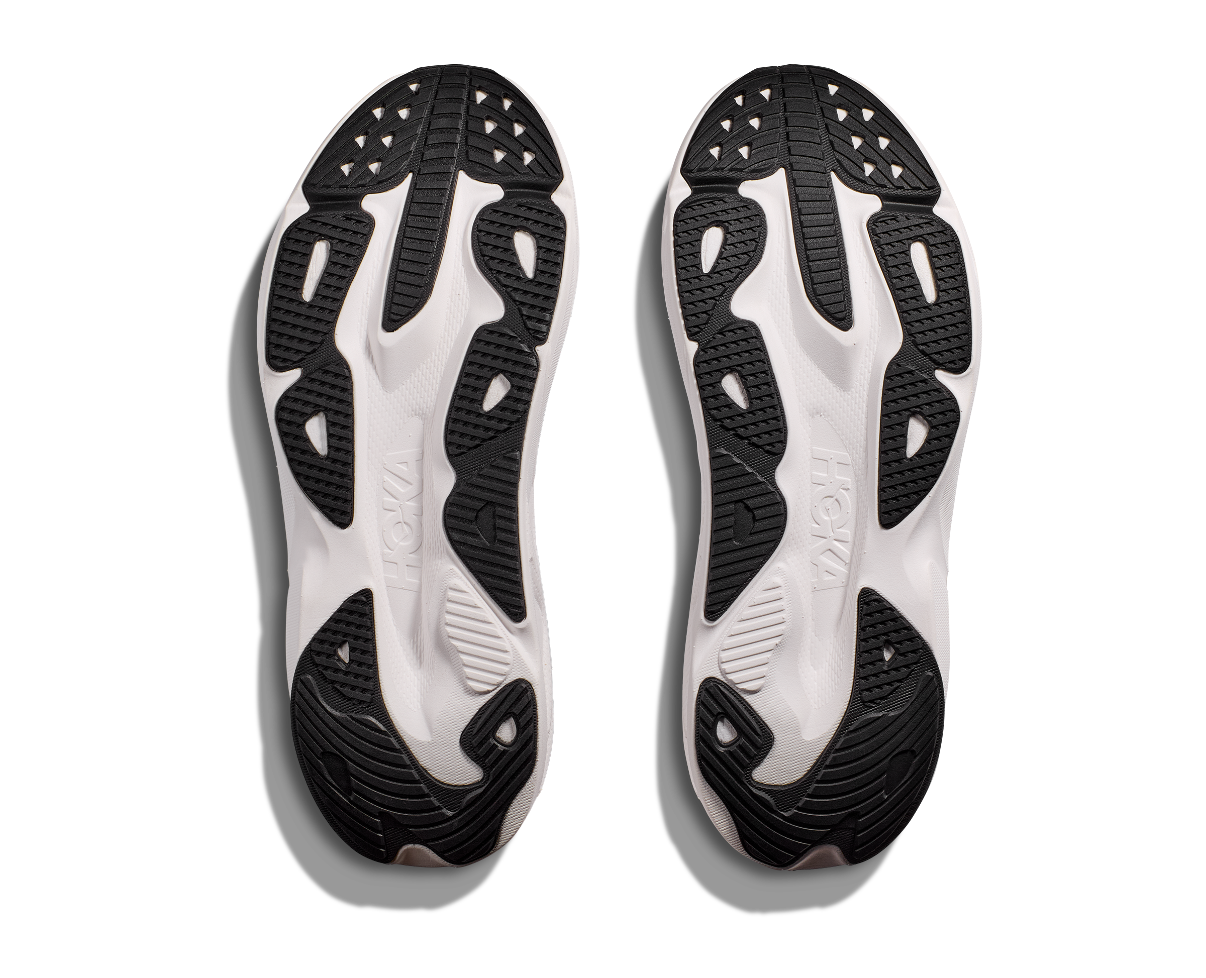 HOKA MEN'S SKYFLOW - D - BWHT BLACK/WHITE 