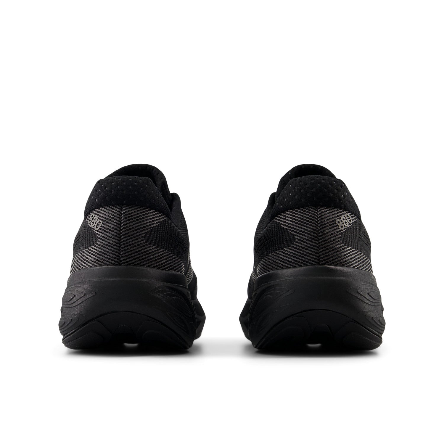 NEW BALANCE MEN'S 880 V15 - D - BLACK/BLACK/METALLIC - SIZE 11.5