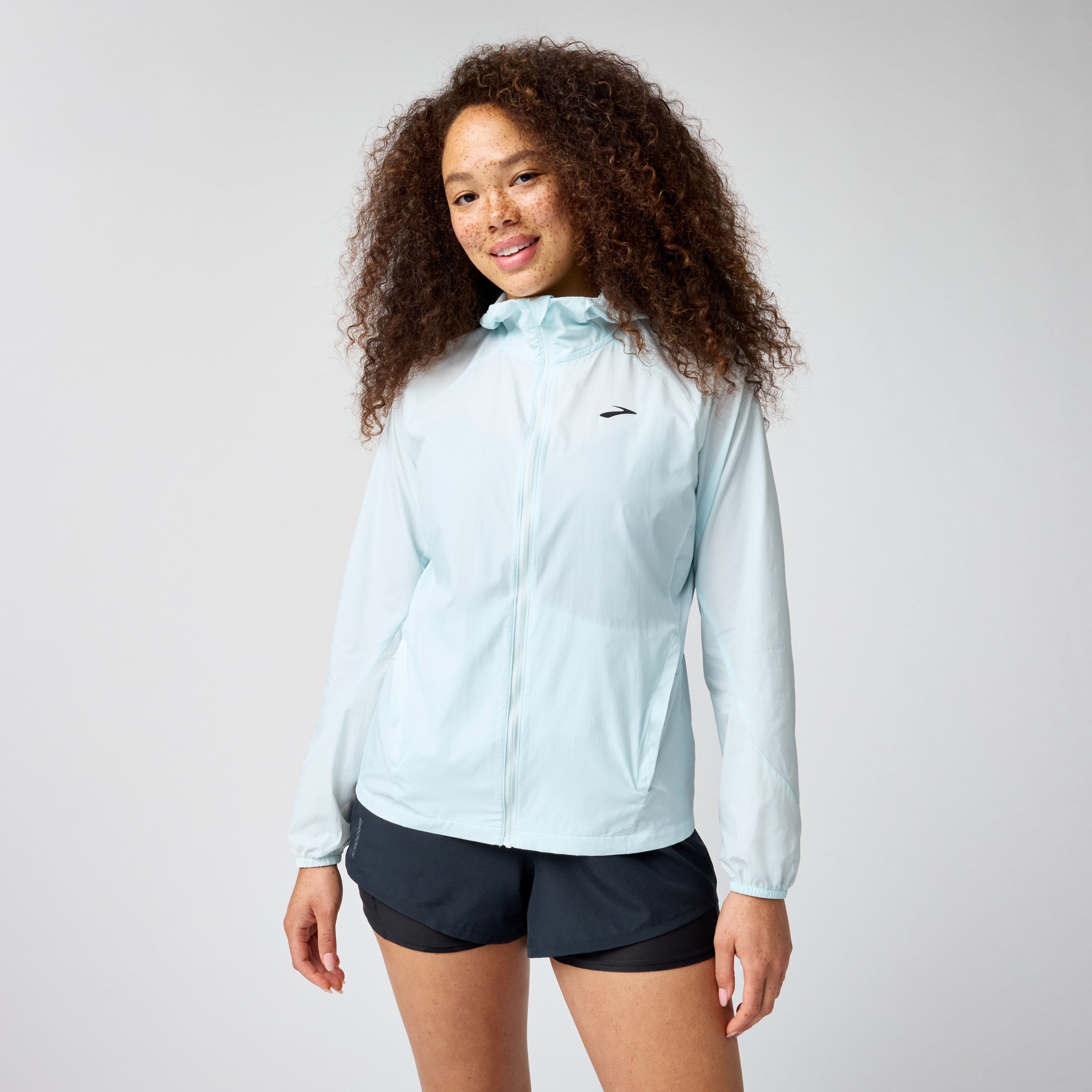 BROOKS WOMEN'S CANOPY PACKABLE JACKET - STRIDE BLUE XS