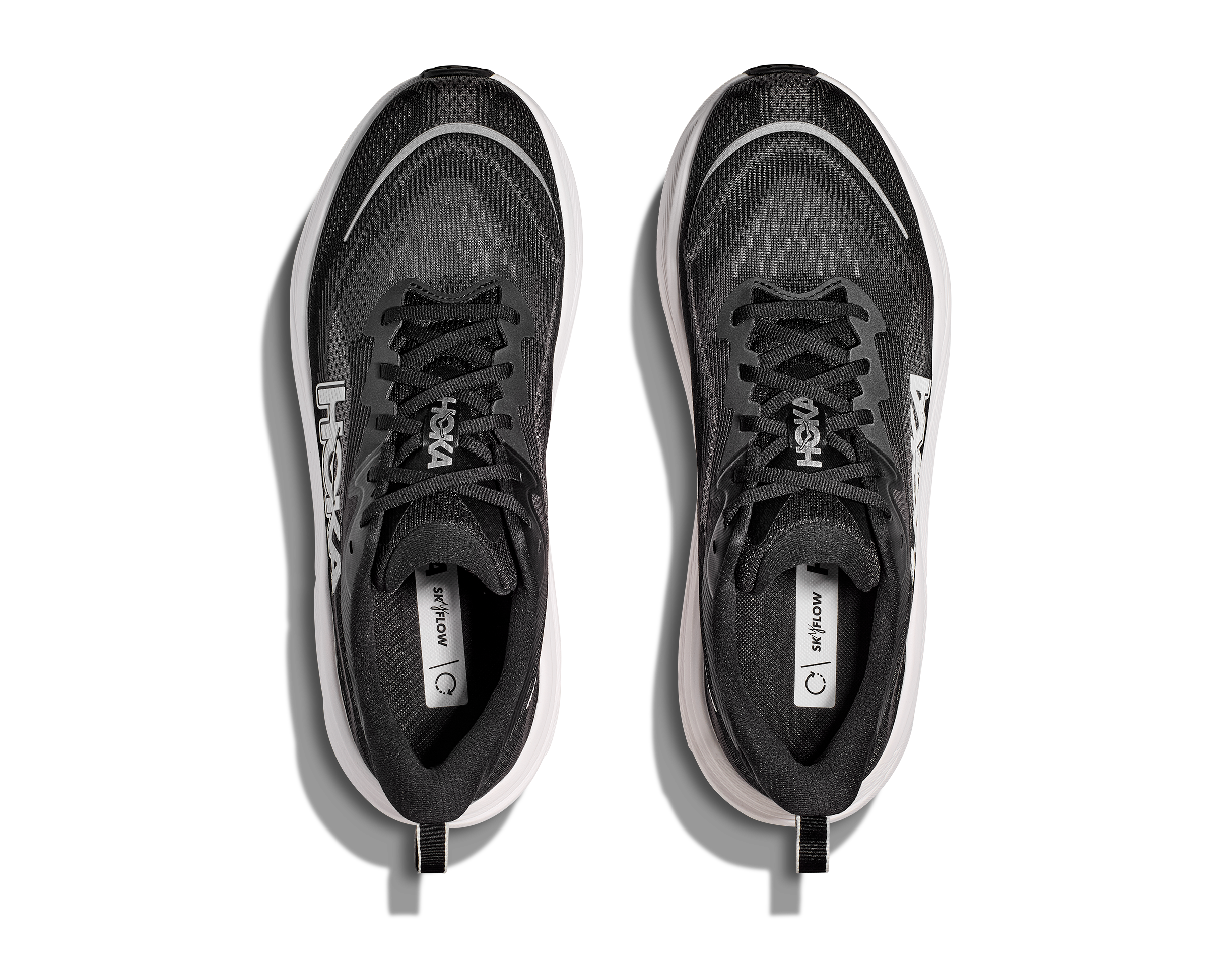 HOKA MEN'S SKYFLOW - D - BWHT BLACK/WHITE 