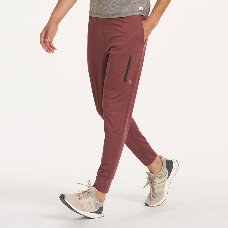 Vuori Men's Sunday Performance Jogger Relaxed Fit Tapered Leg Oxblood Size M shops New