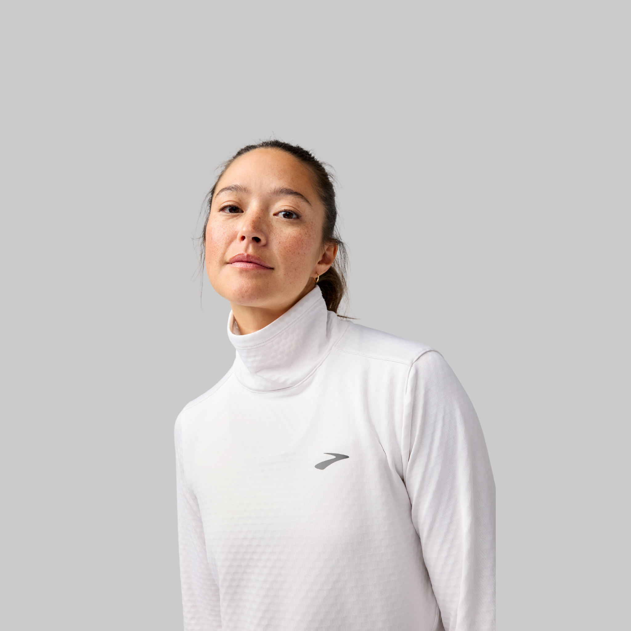 BROOKS WOMEN'S NOTCH THERMAL LONG SLEEVE 3.0 - WHITE