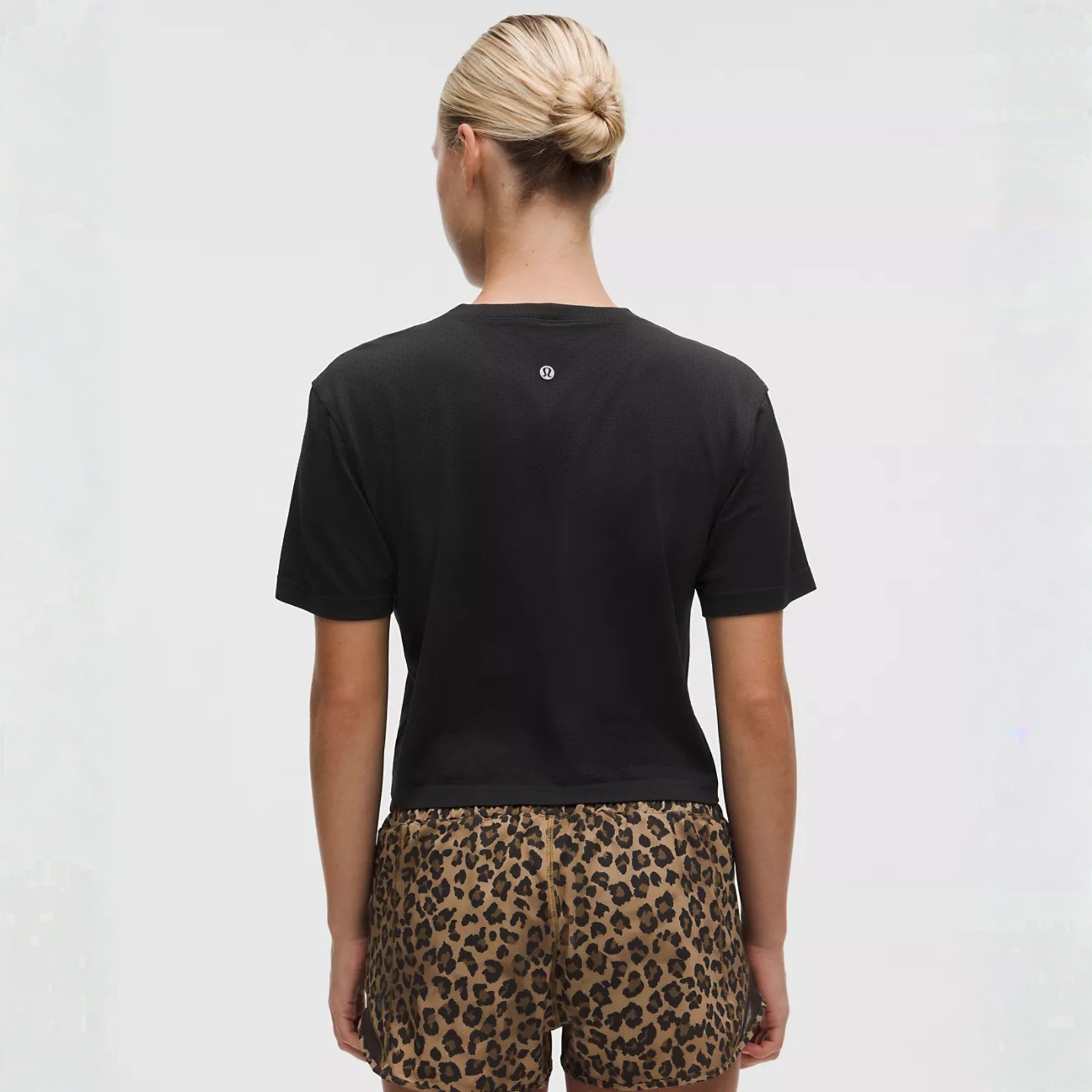 LULULEMON WOMEN'S SWIFTLY MID-RISE SHORT 3