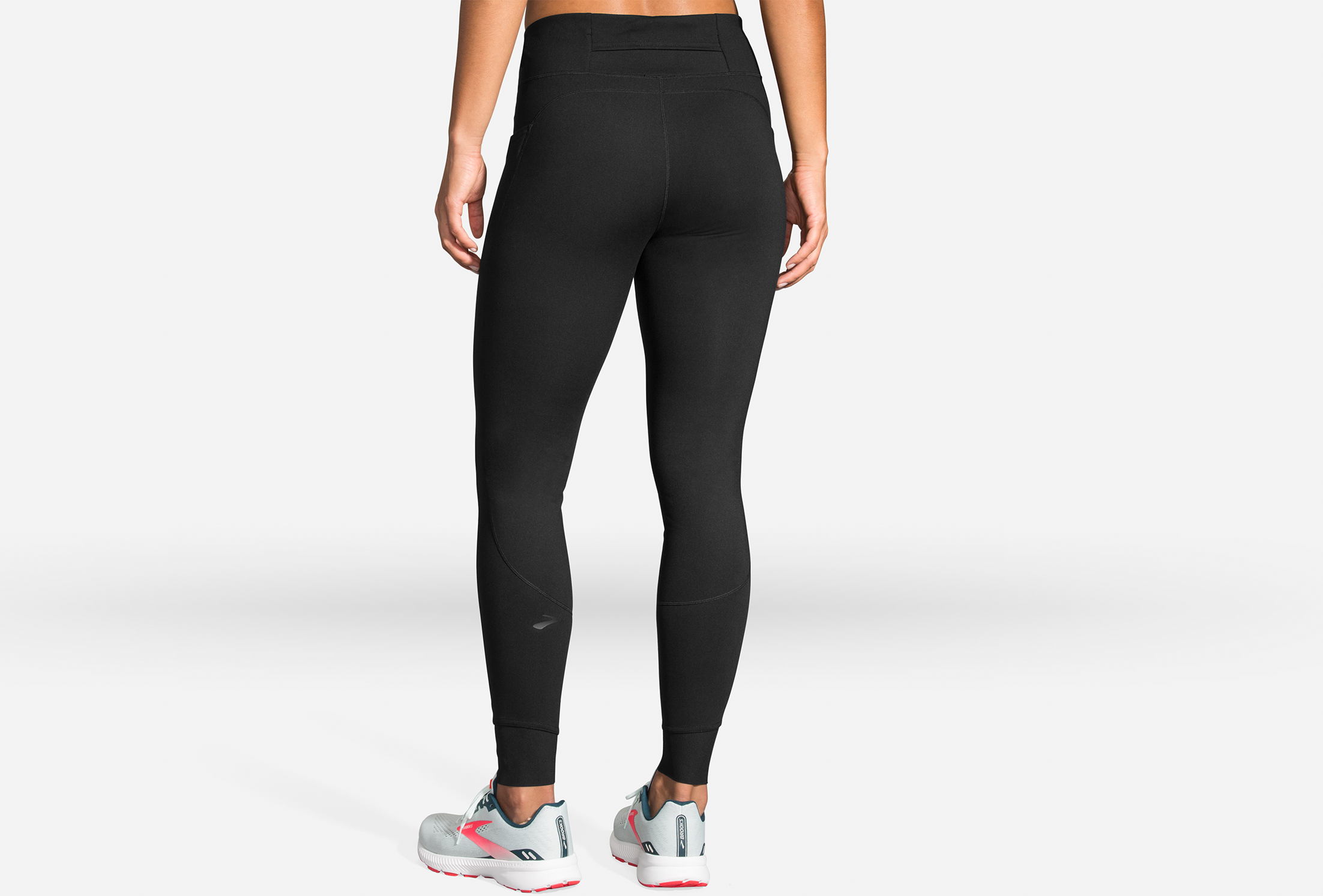 BROOKS WOMEN'S MOMENTUM THERMAL TIGHT 2.0 - BLACK
