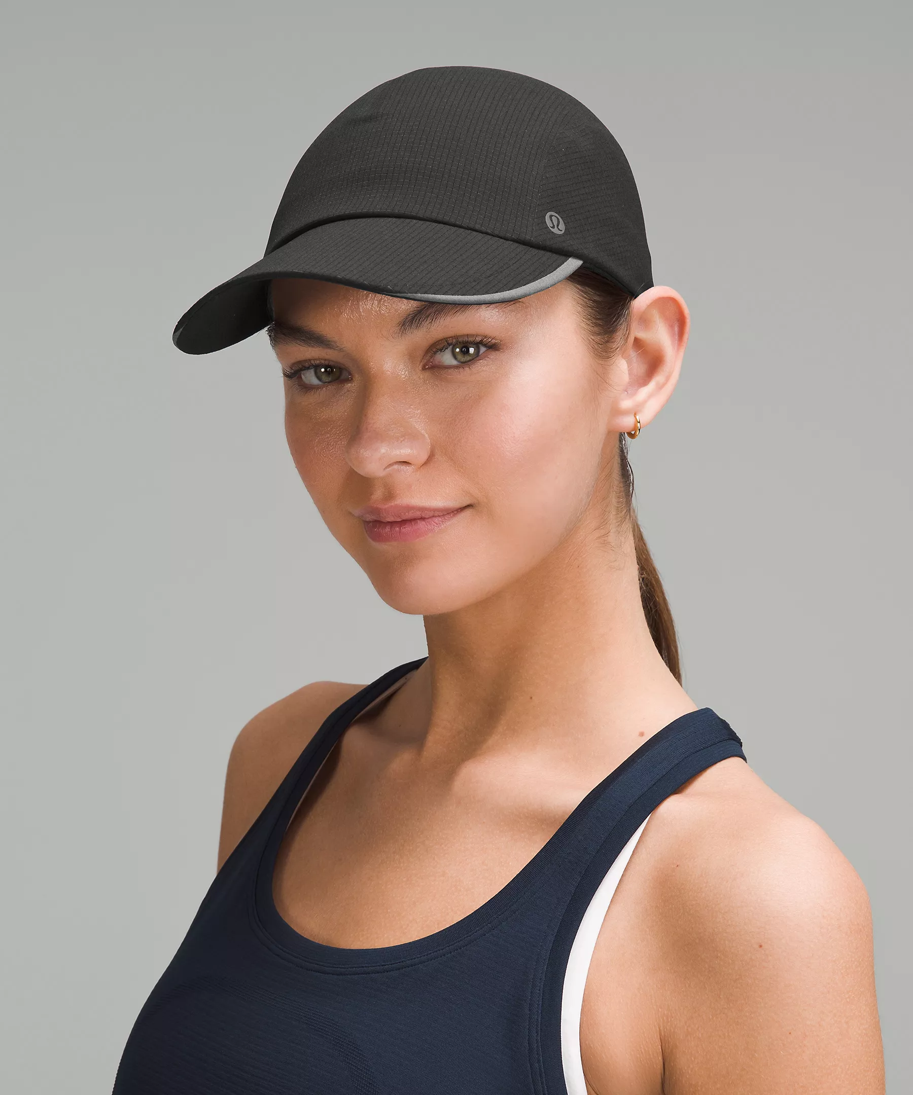 FAST AND FREE RUNNING HAT *WOVENAIR™ BLACK Performance Running