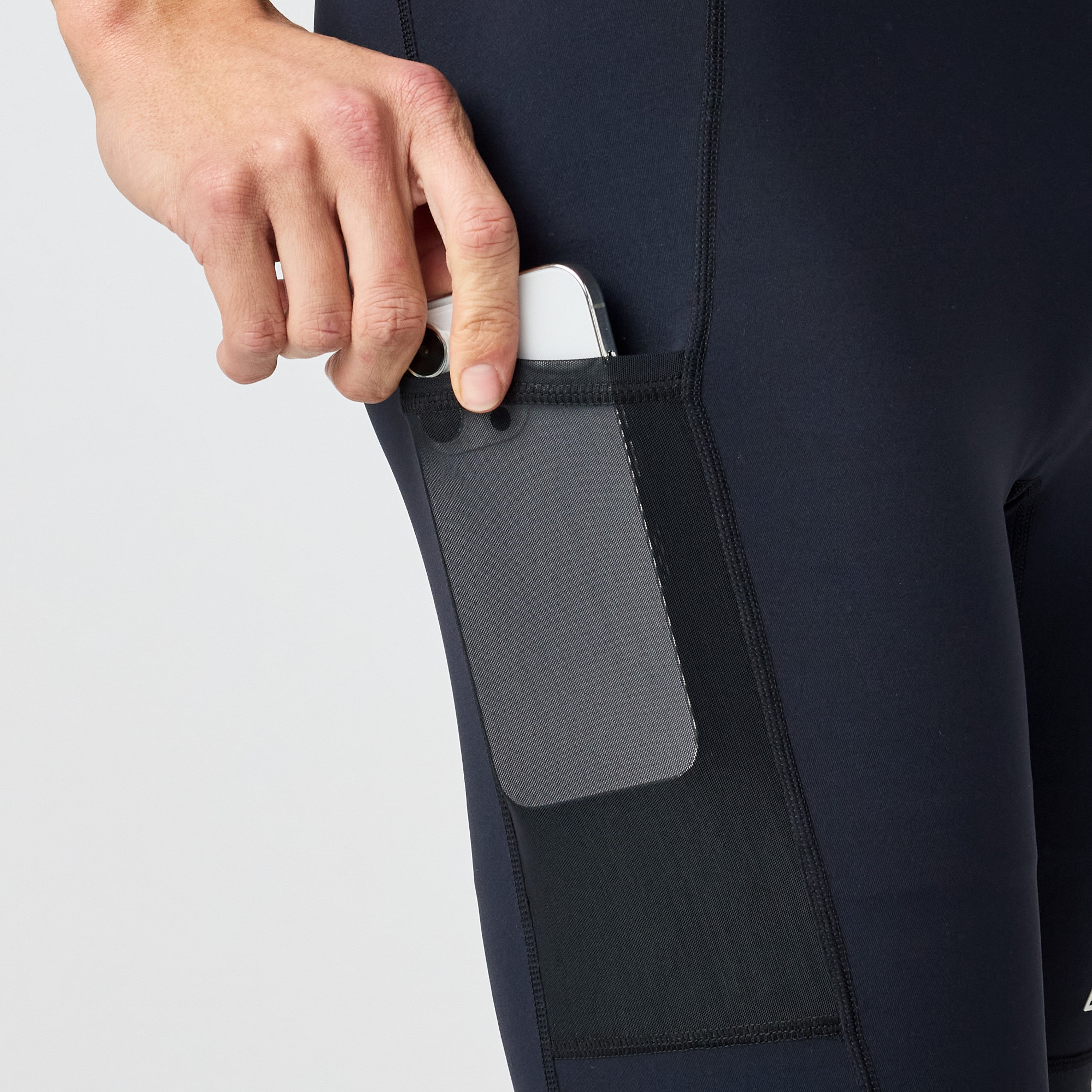 BROOKS MEN'S MOVEMENT HALF TIGHT - BLACK