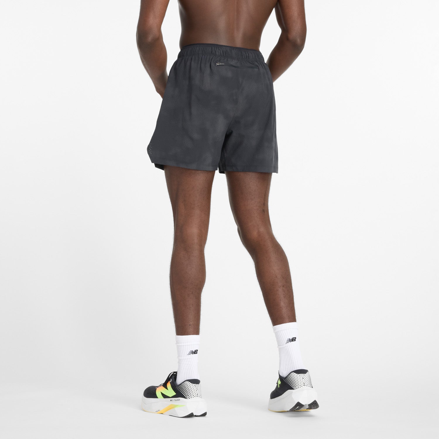 NEW BALANCE MEN'S RC REFLECTIVE SHORT 5