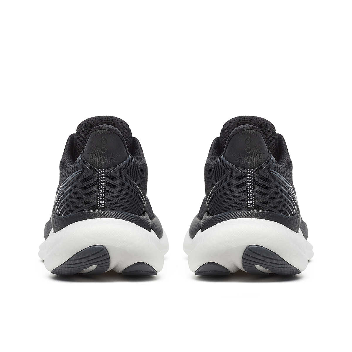 SAUCONY WOMEN'S TRIUMPH 23 - B - BLACK/WHITE
