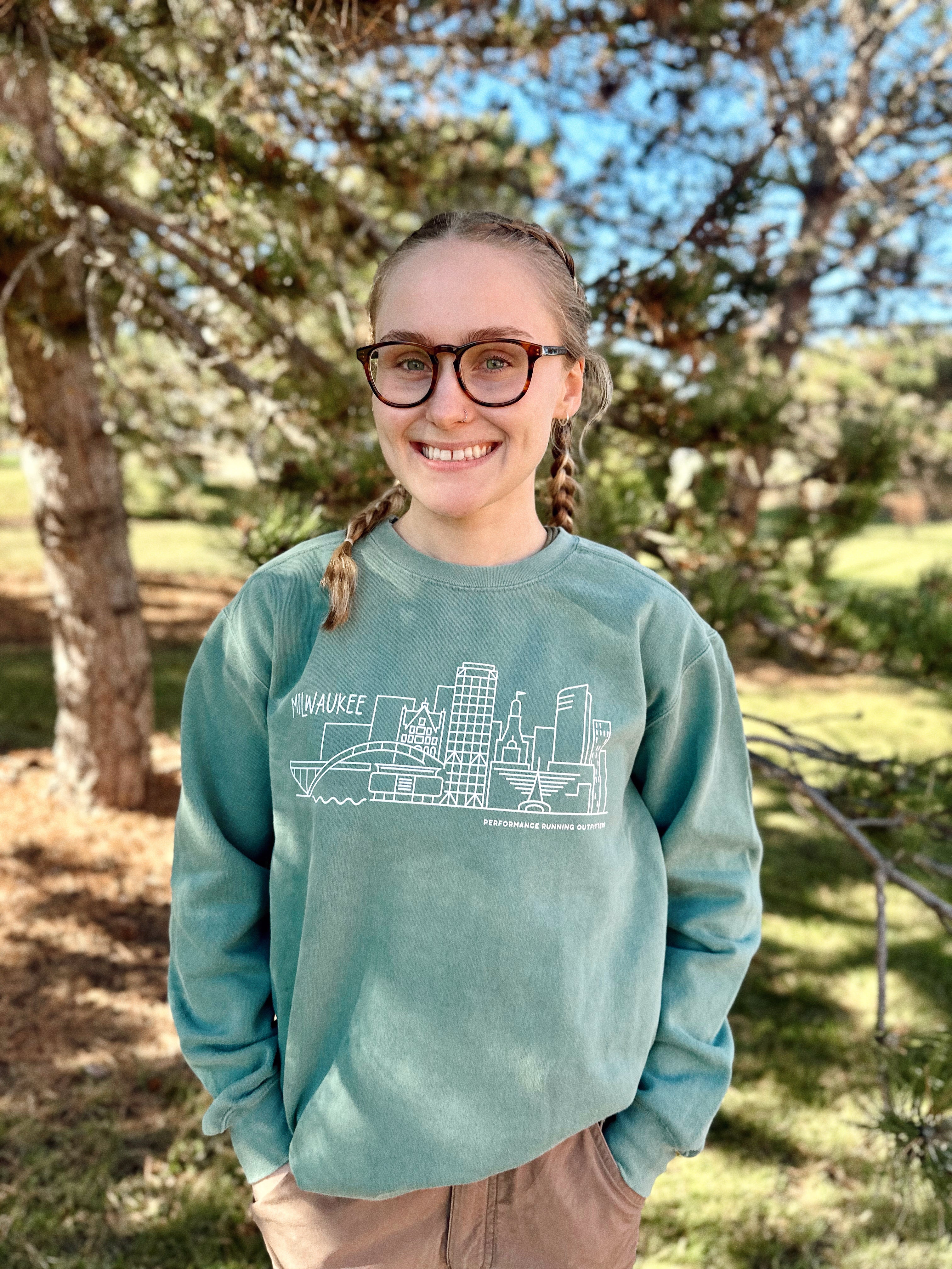 ORCHARD STREET PRESS UNISEX MKE SKYLINE SWEATSHIRT - LIGHT GREEN S