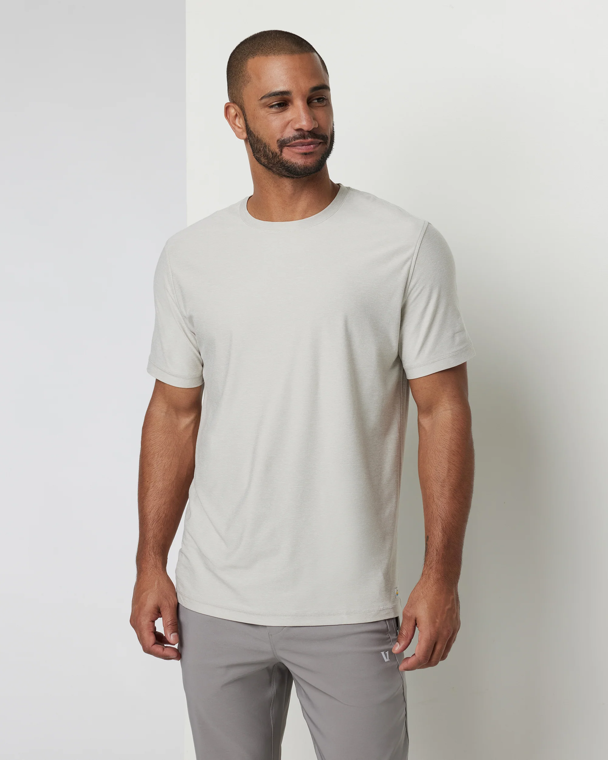 VUORI MEN'S STRATO TECH TEE - SALT HEATHER M