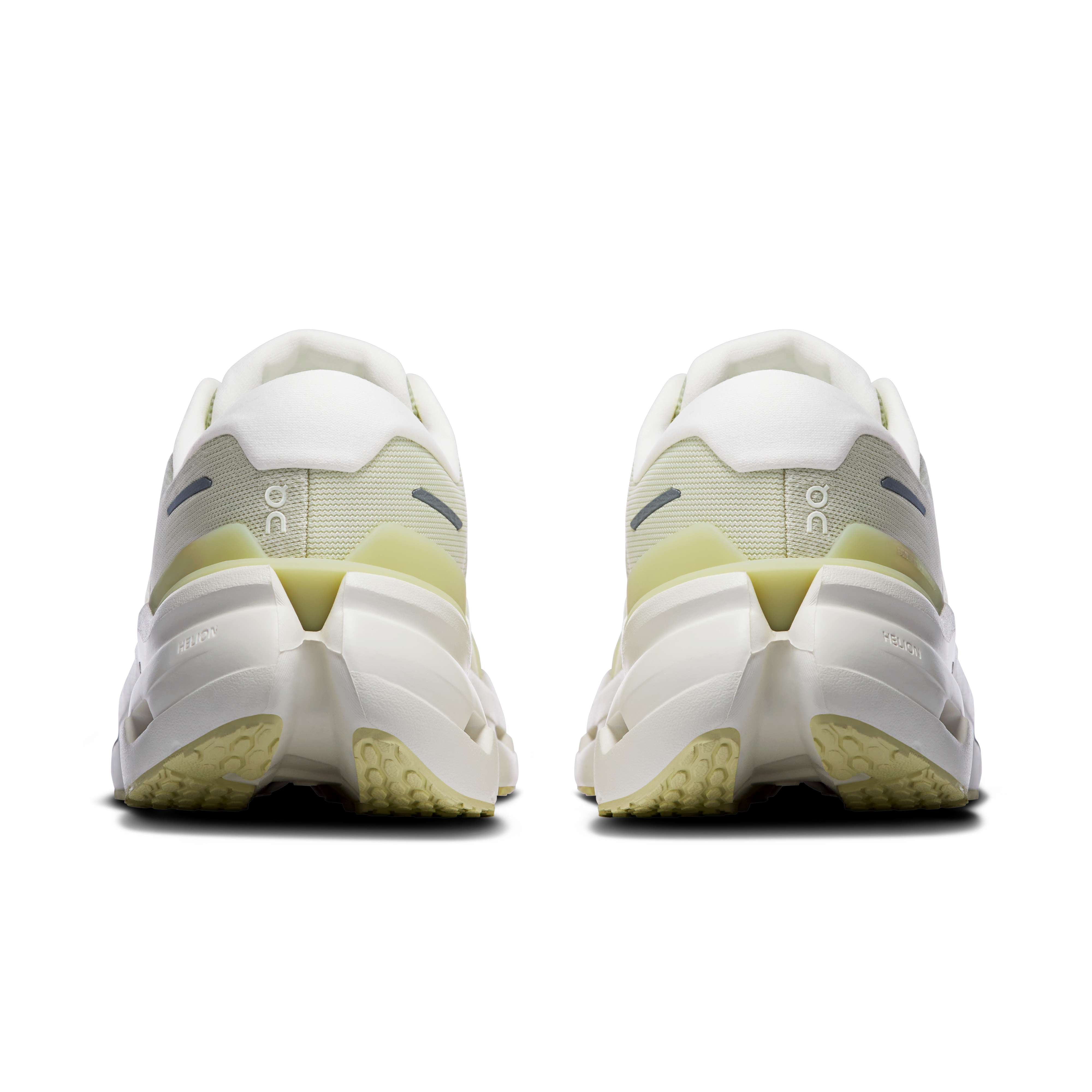 ON RUNNING WOMEN'S CLOUDRUNNER 3 - B - SEEDLING/IVORY