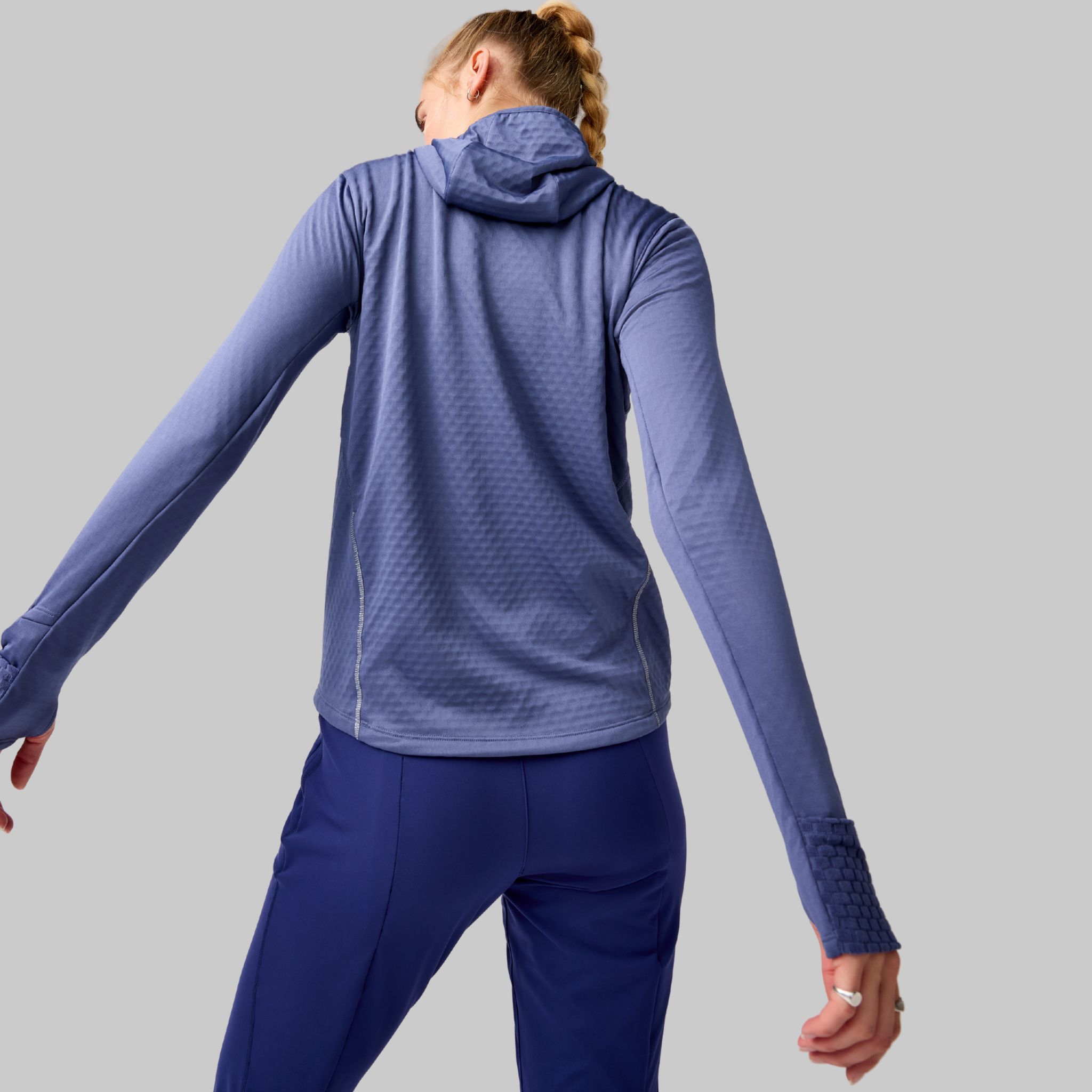 BROOKS WOMEN'S NOTCH THERMAL HOODIE 3.0 - NIGHTSHADOW