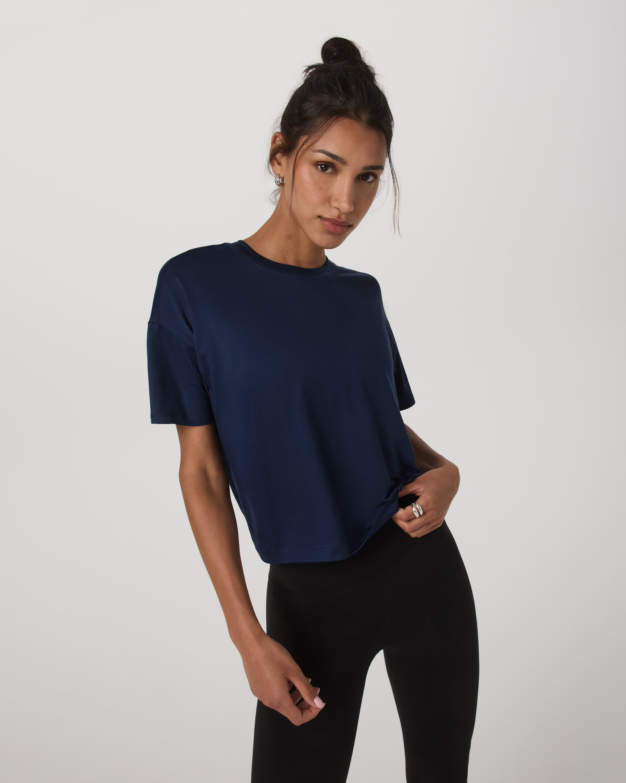 VUORI WOMEN'S ENERGY TEE - BLUE COAST