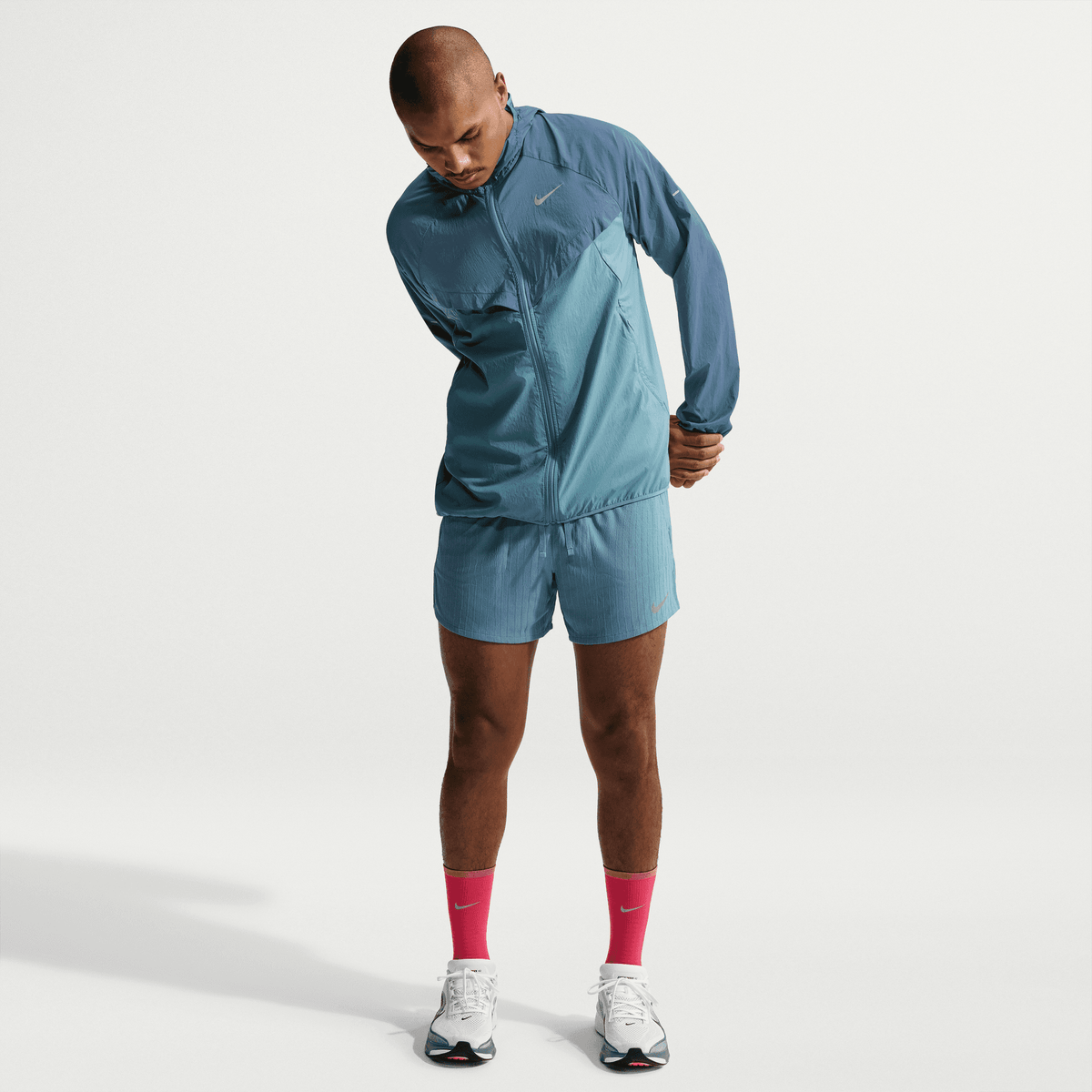 NIKE MEN'S STRIDE REPEL UV JACKET - NEW SLATE 438 NEW SLATE