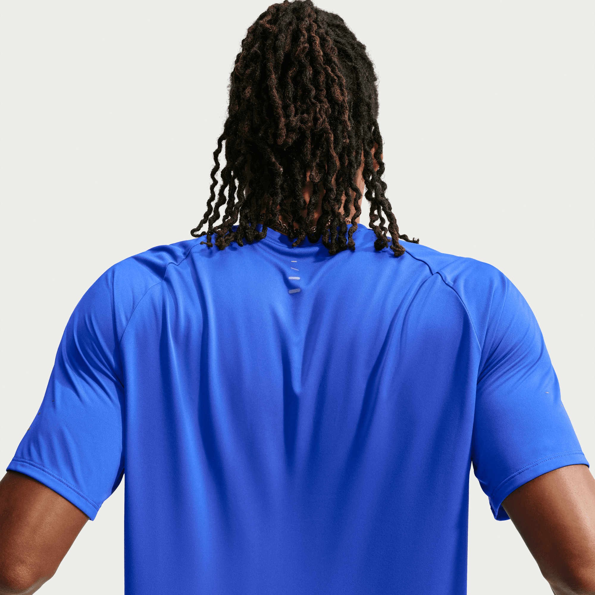 NIKE MEN'S STRIDE SHORT SLEEVE - HYPER ROYAL