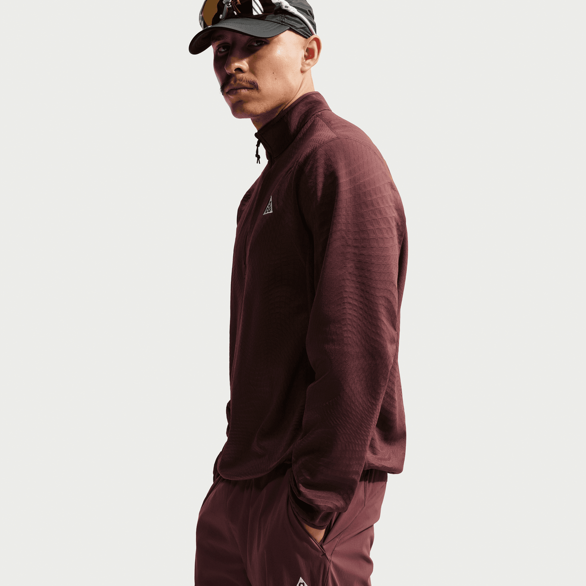 NIKE MEN'S ACG WOLF GRID 1/2 ZIP - MYSTIC DATES/TATTOO