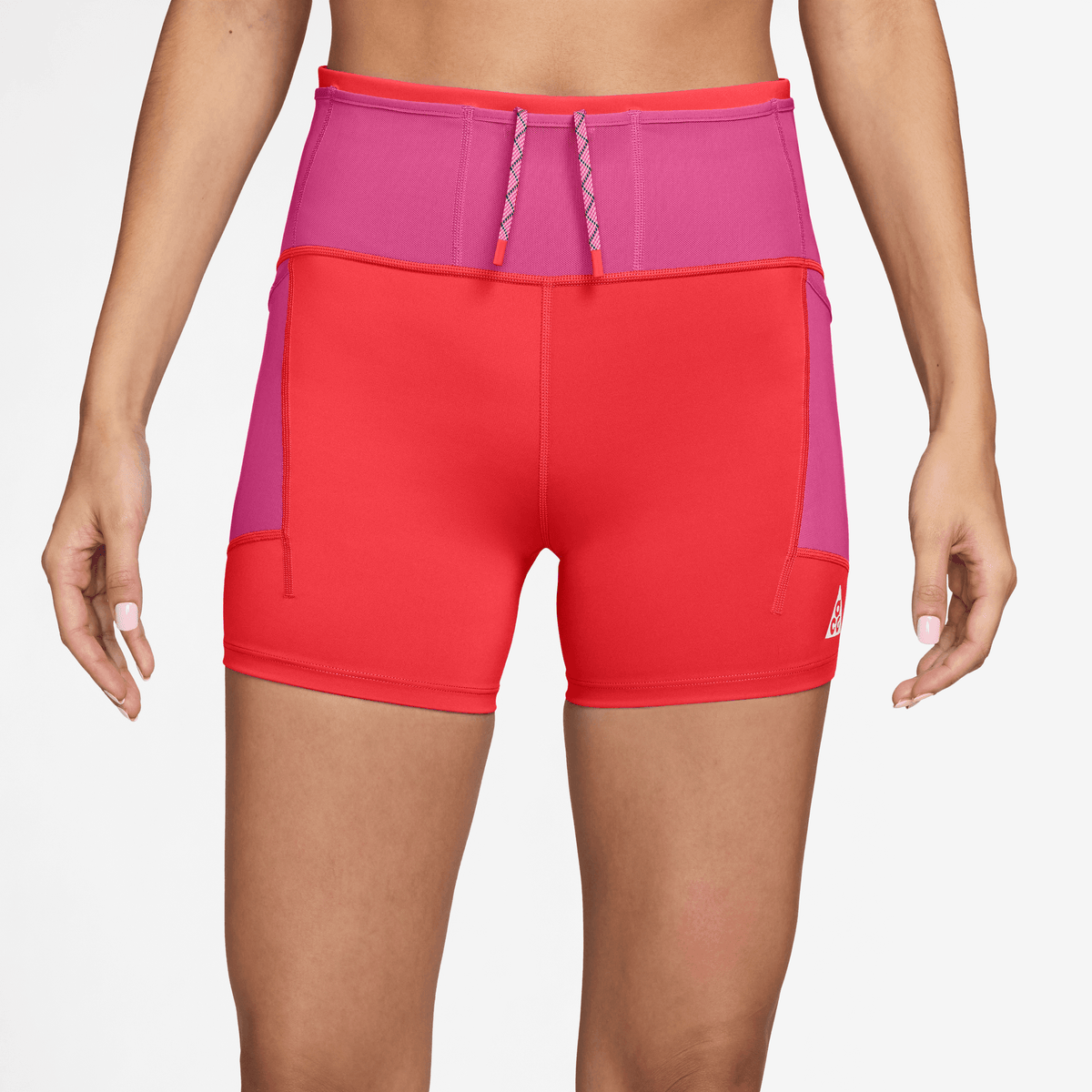 NIKE WOMEN'S ACG 4