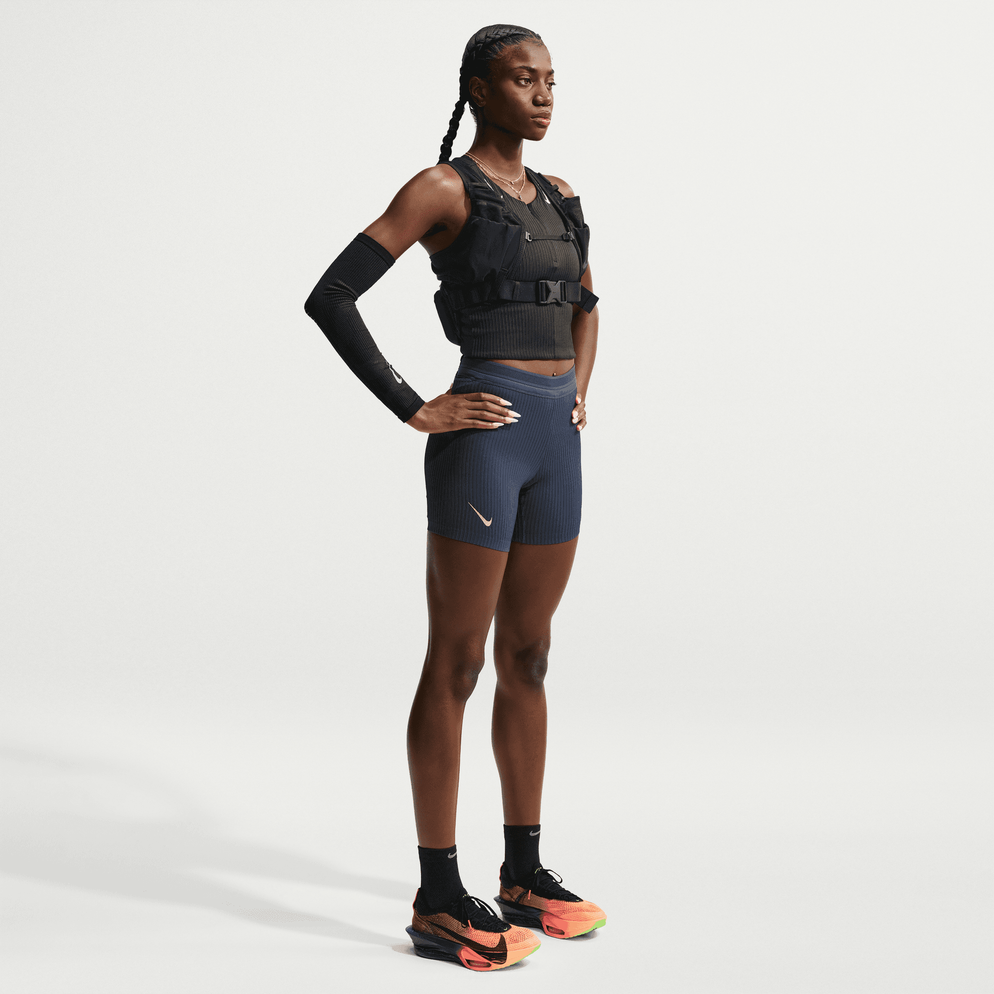 NIKE WOMEN'S AEROSWIFT TIGHT SHORTS - THUNDER BLUE