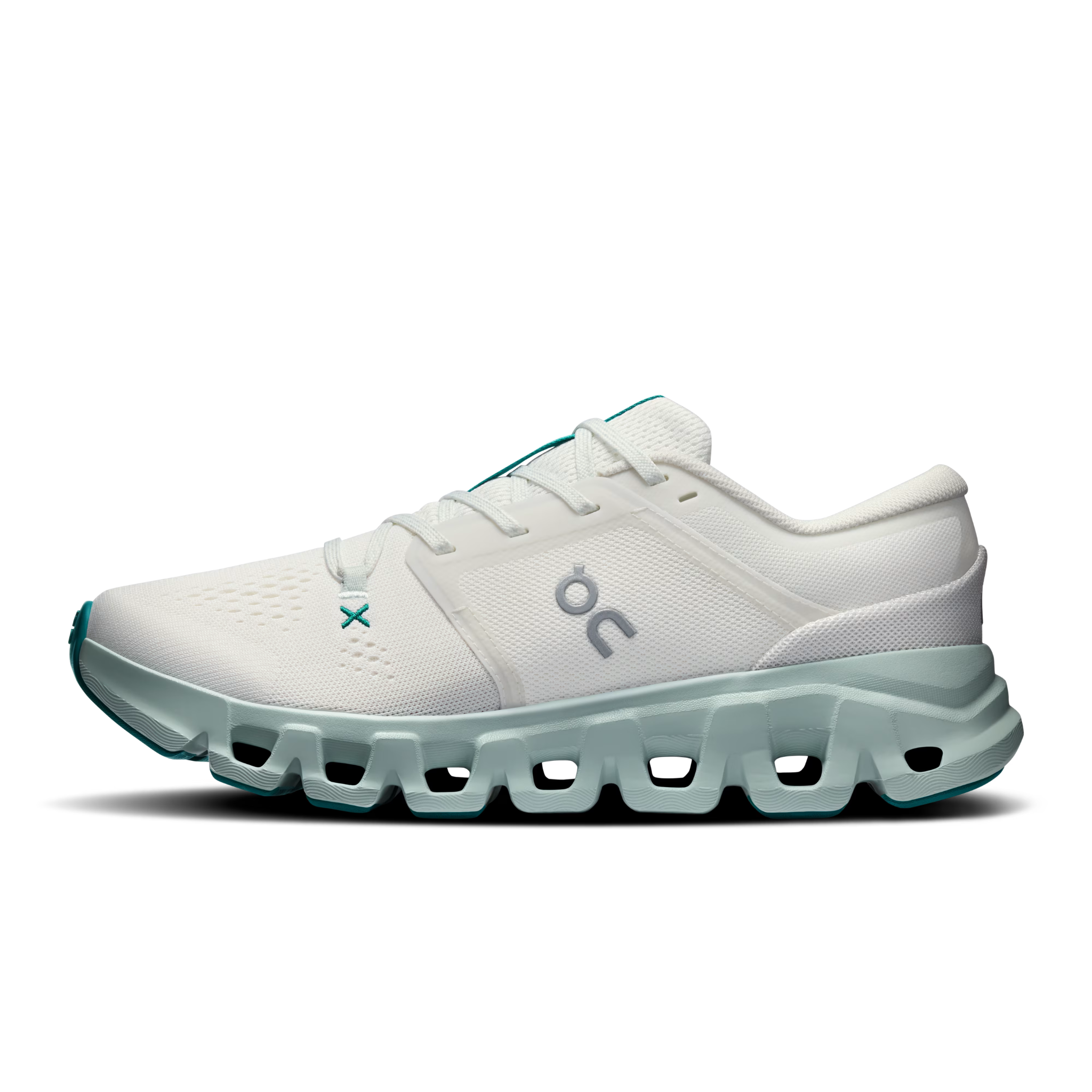 ON RUNNING WOMEN'S CLOUD X 5