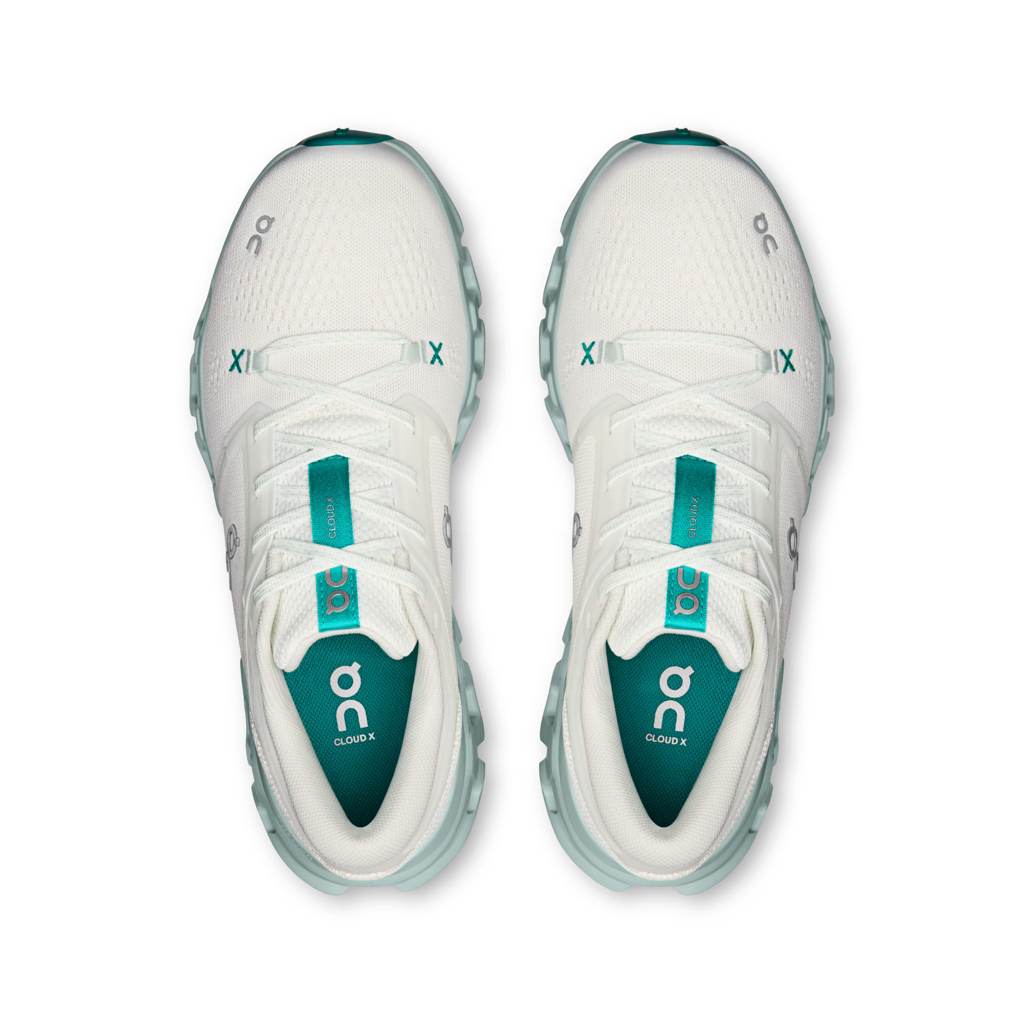 ON RUNNING WOMEN'S CLOUD X 5