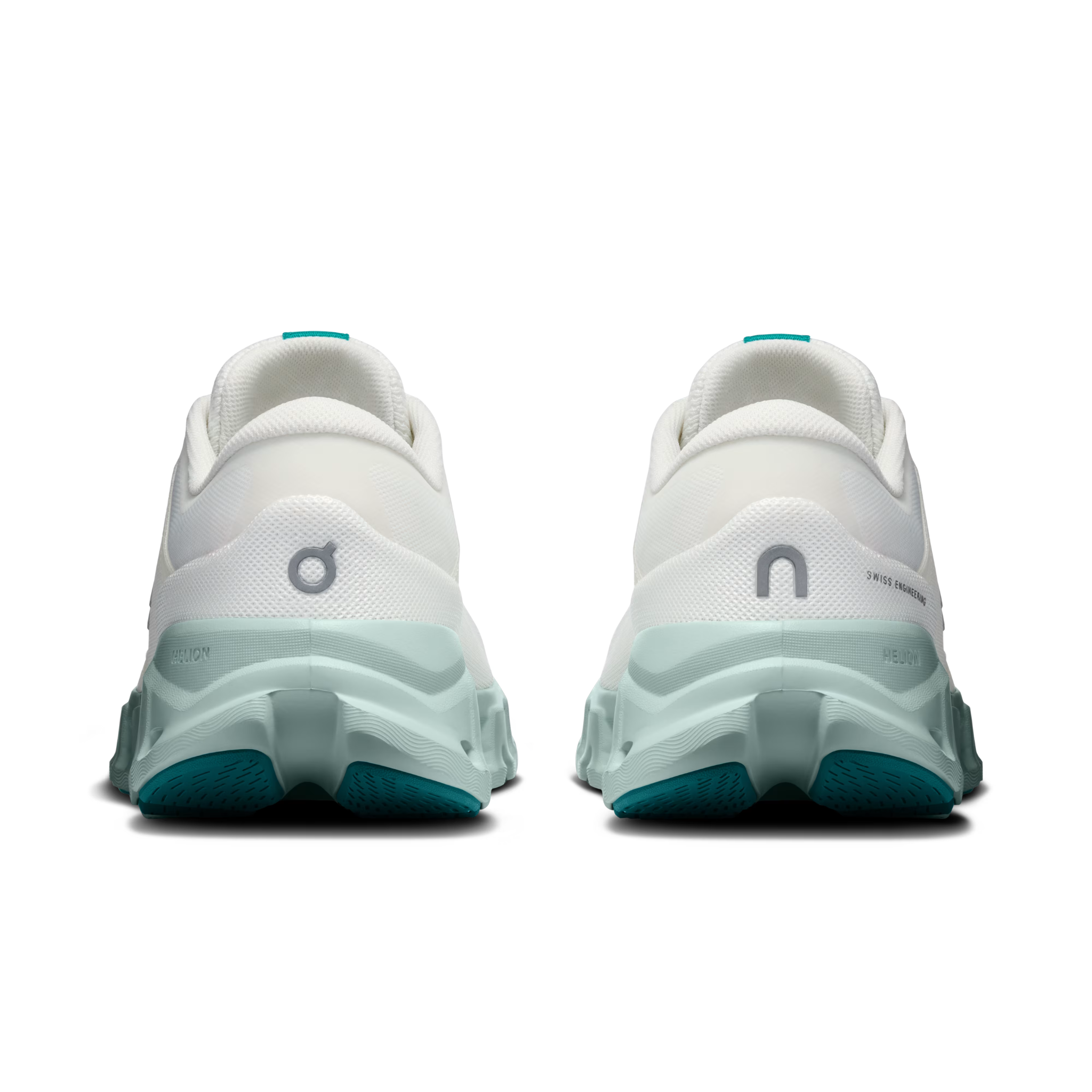 ON RUNNING WOMEN'S CLOUD X 5