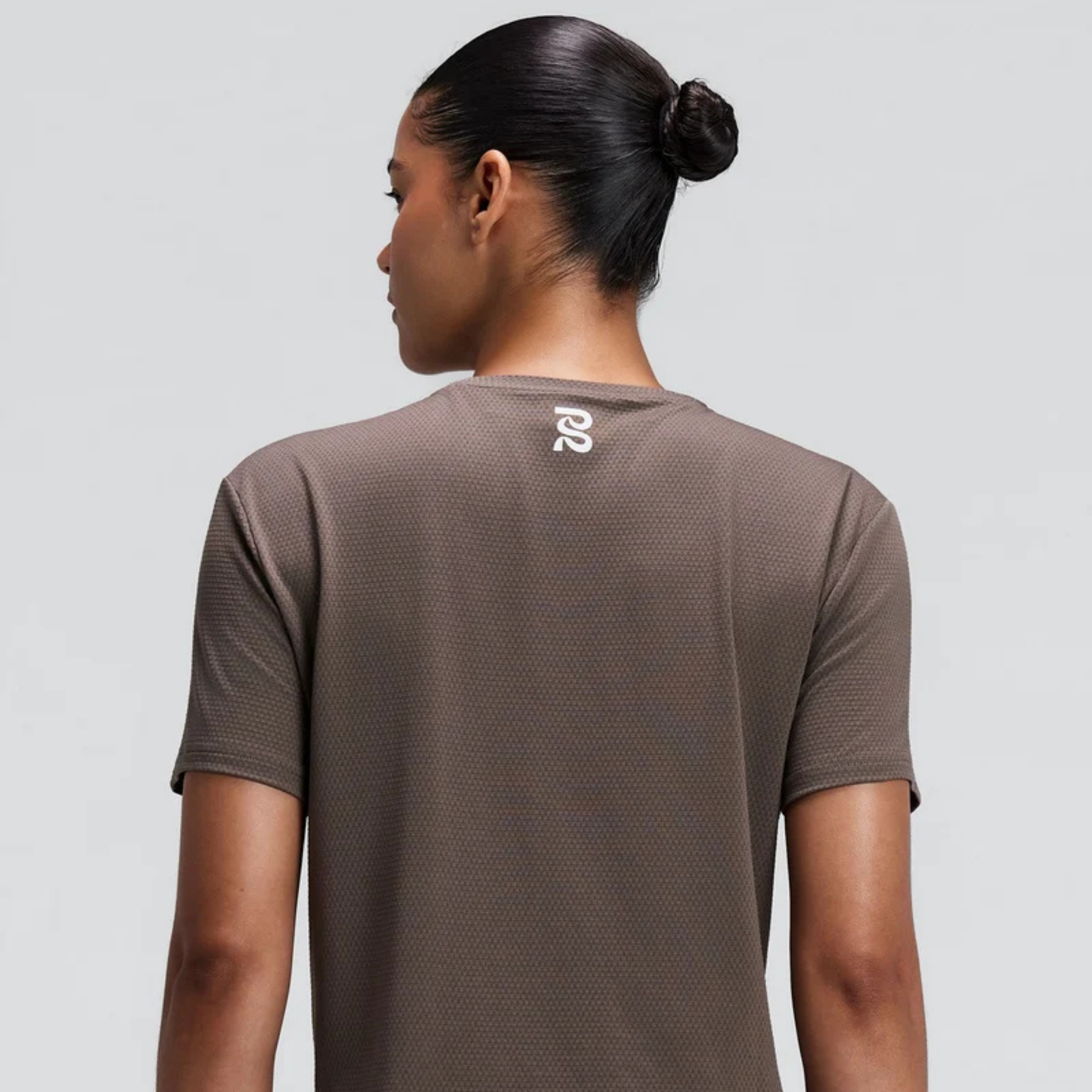 WOMEN'S MICROMESH CROPPED RUN TEE - COCOA