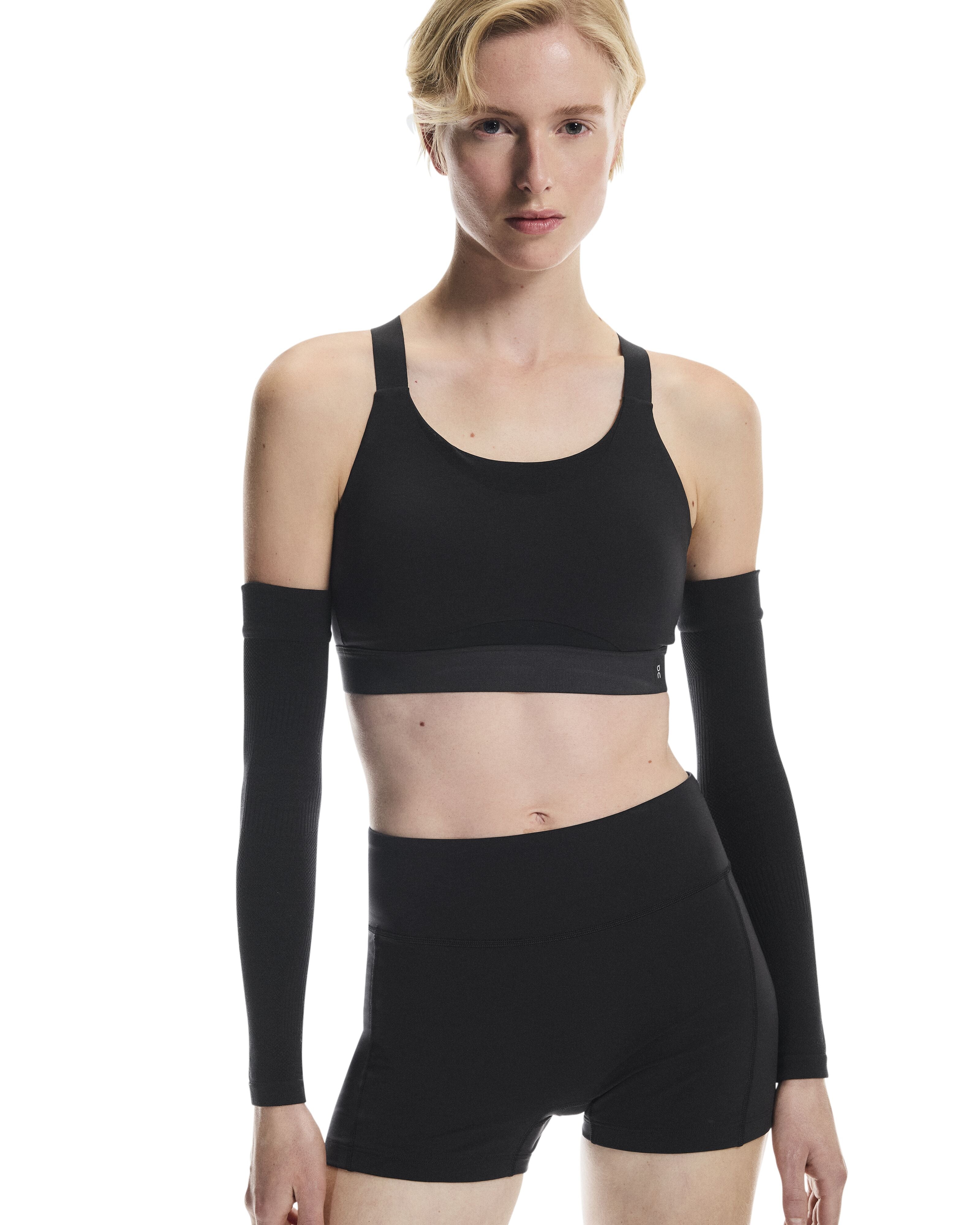 WOMEN'S PERFORMANCE BRA 2