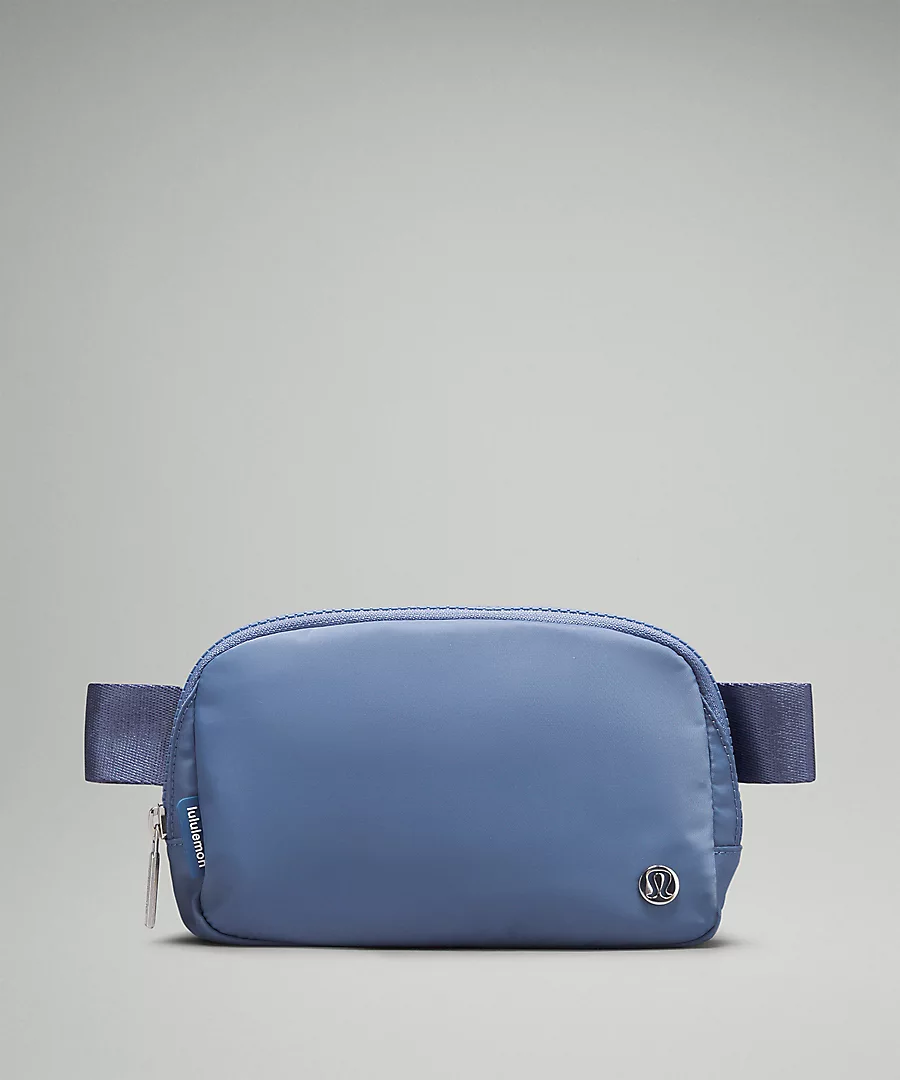 LULULEMON EVERYWHERE BELT BAG OASIS BLUE