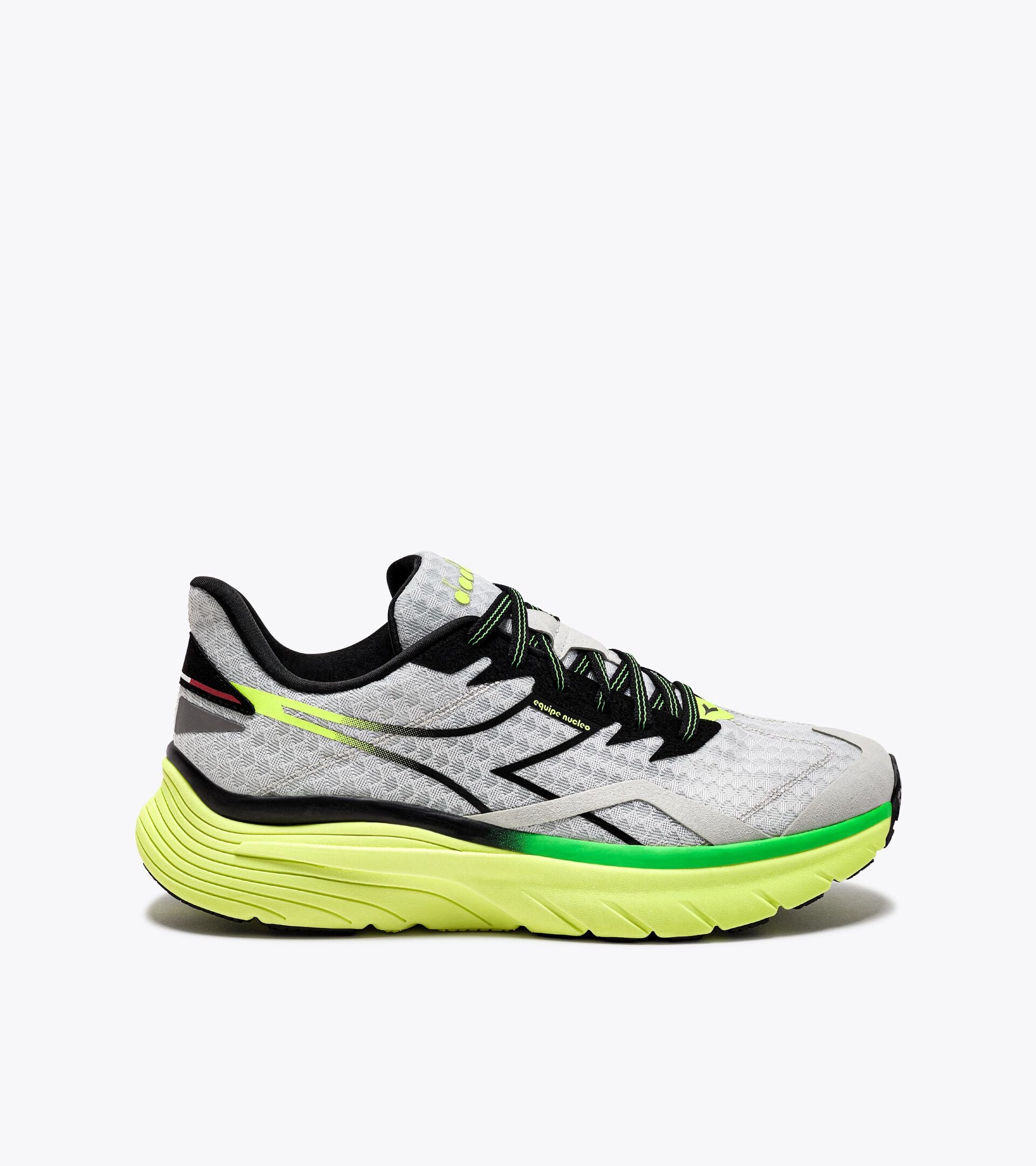 DIADORA MEN'S EQUIPE NUCLEO - D - C3447 SILVER/BLACK/YELLOW 7.0