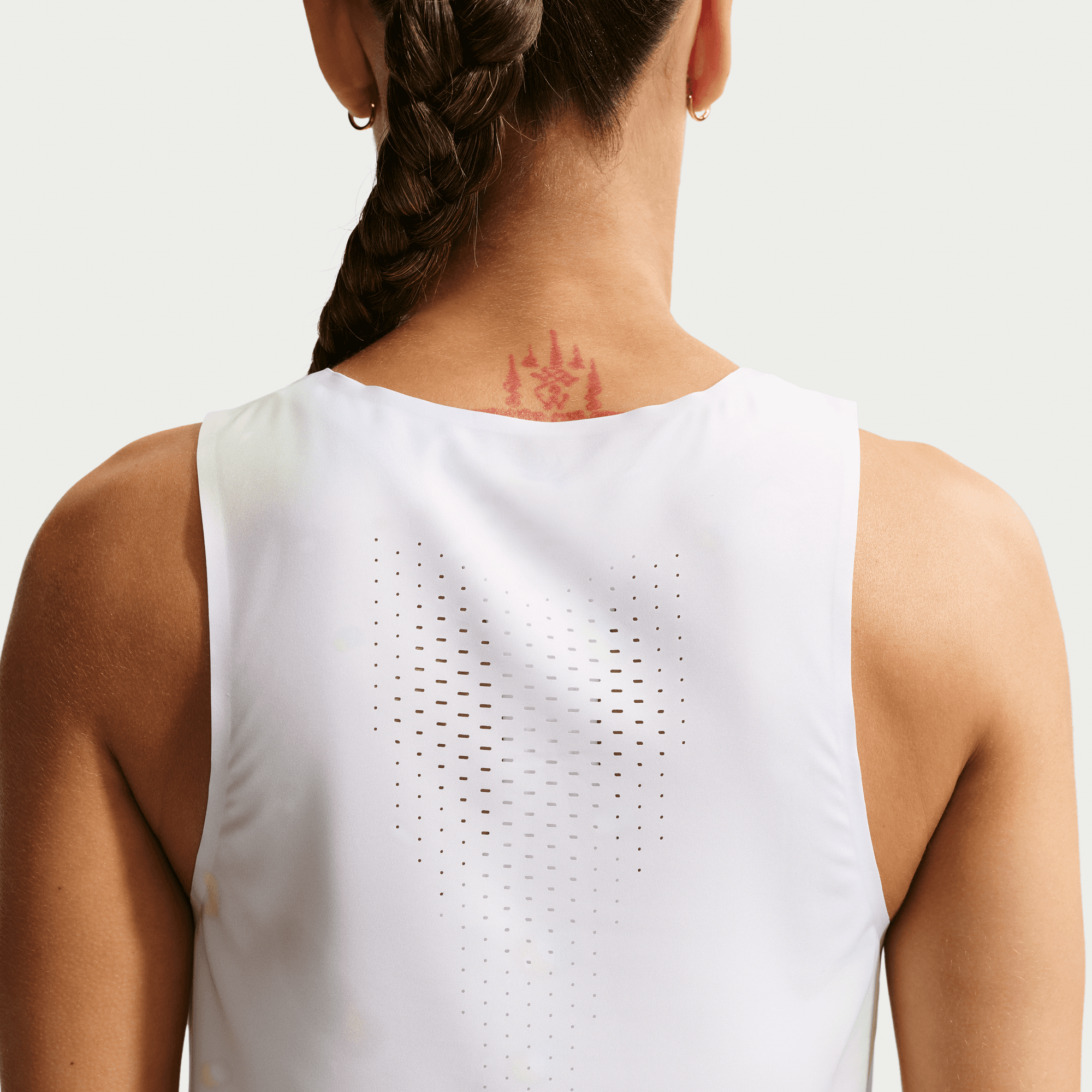 NIKE WOMEN'S AEROSWIFT DRI-FIT CROP TANK - OFF WHITE/BLACK