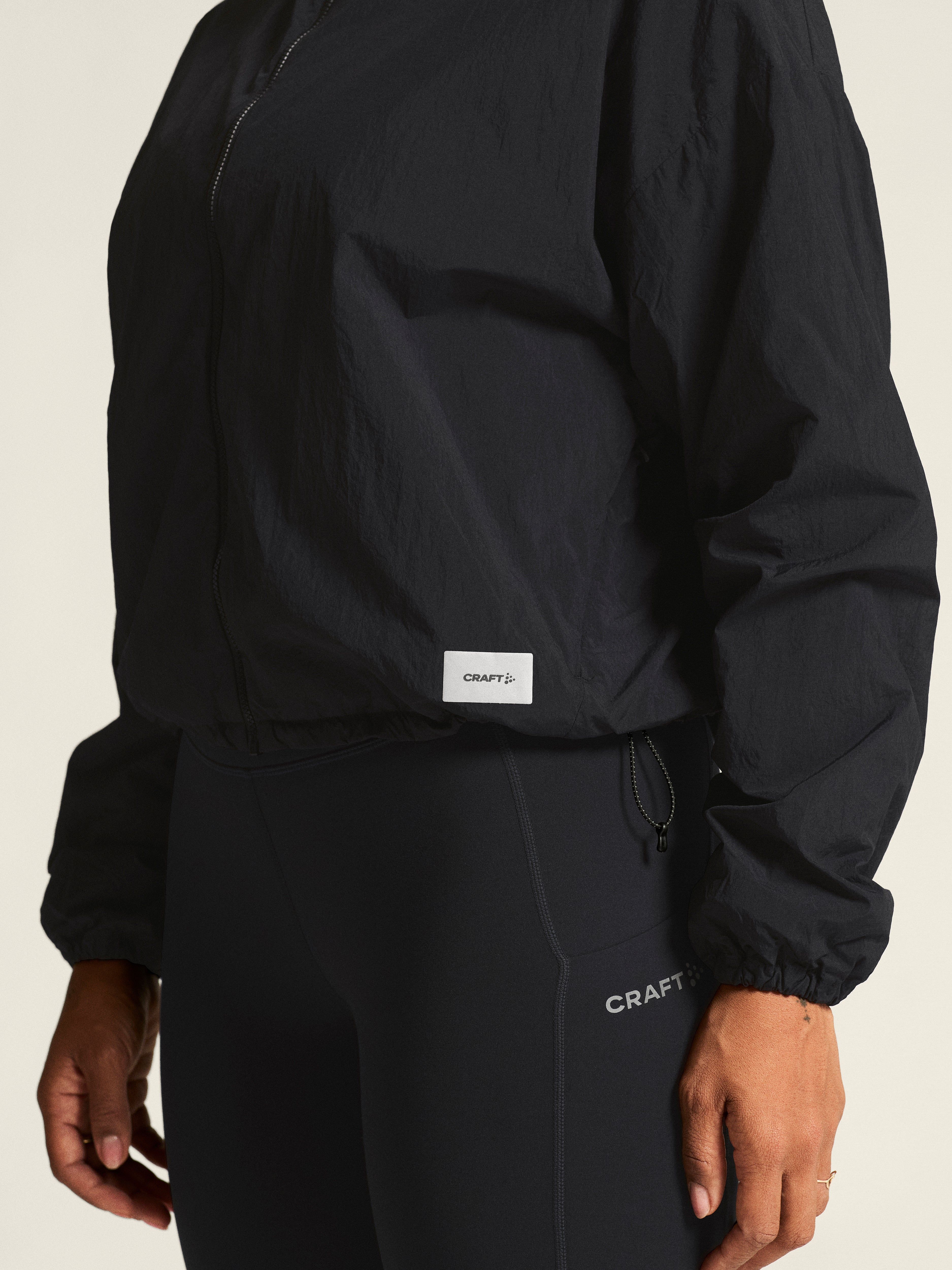 CRAFT WOMEN'S SUBZ LIGHT JACKET - BLACK