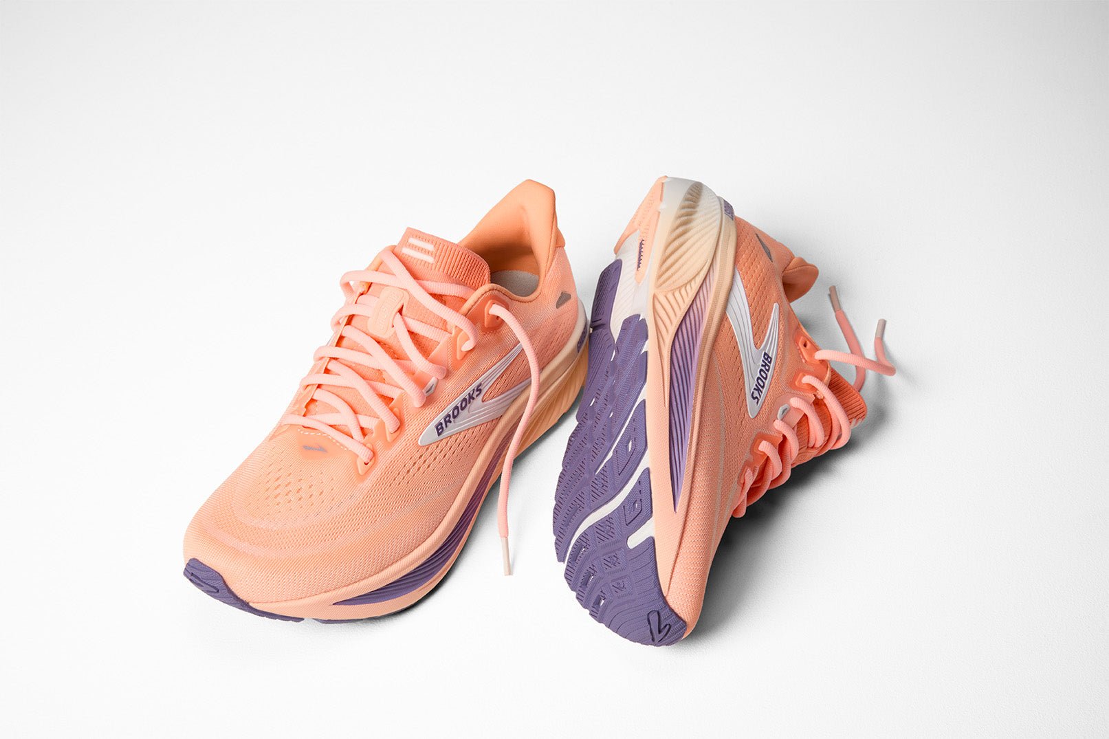 BROOKS WOMEN'S GHOST 18 - B - PEACH/GRAPE/COCONUT