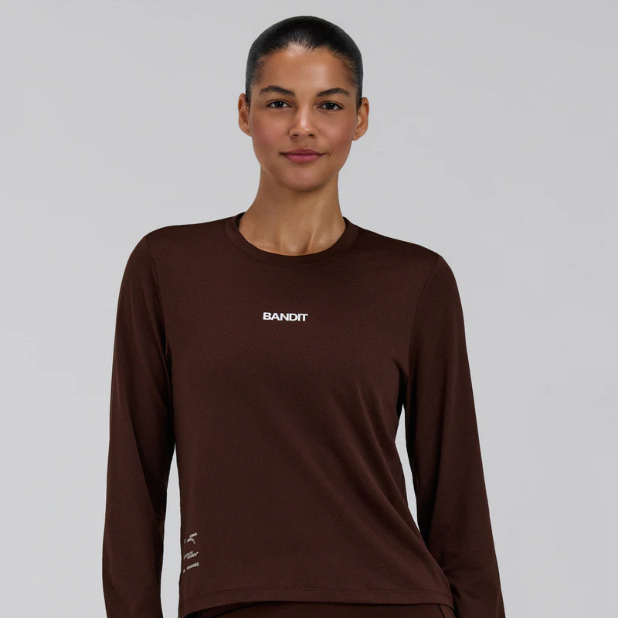 BANDIT WOMEN'S MICROMESH LS PERFORMANCE TEE - CACAO XS